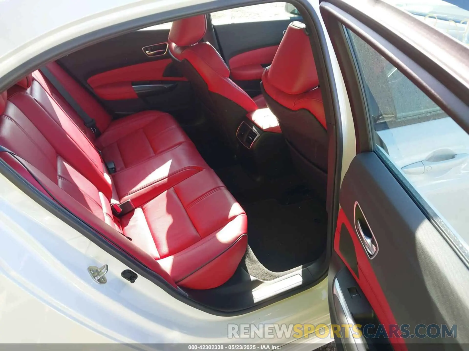8 fotografías del automóvil dañado 19UUB2F66LA002614 ACURA TLX 2020