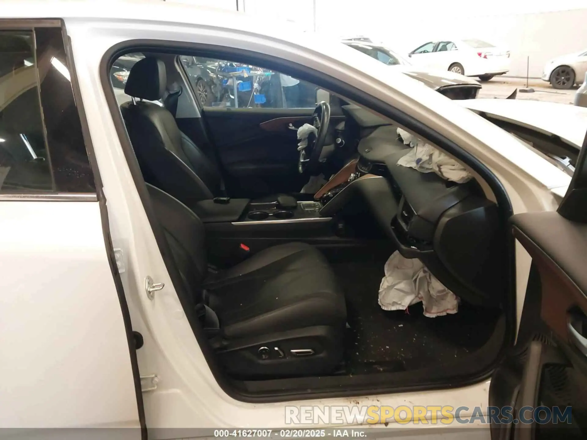 5 fotografías del automóvil dañado 19UUB5F33MA013207 ACURA TLX 2021