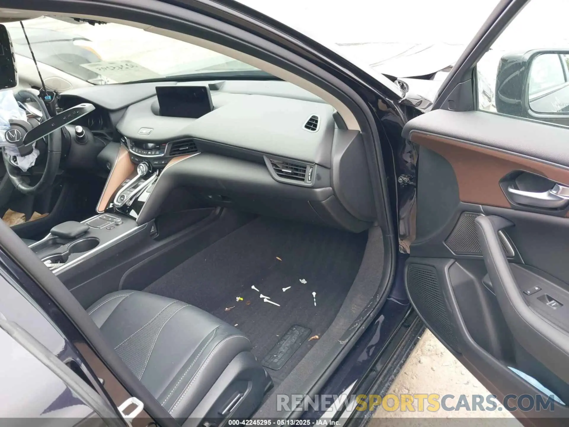 5 fotografías del automóvil dañado 19UUB5F42MA009559 ACURA TLX 2021