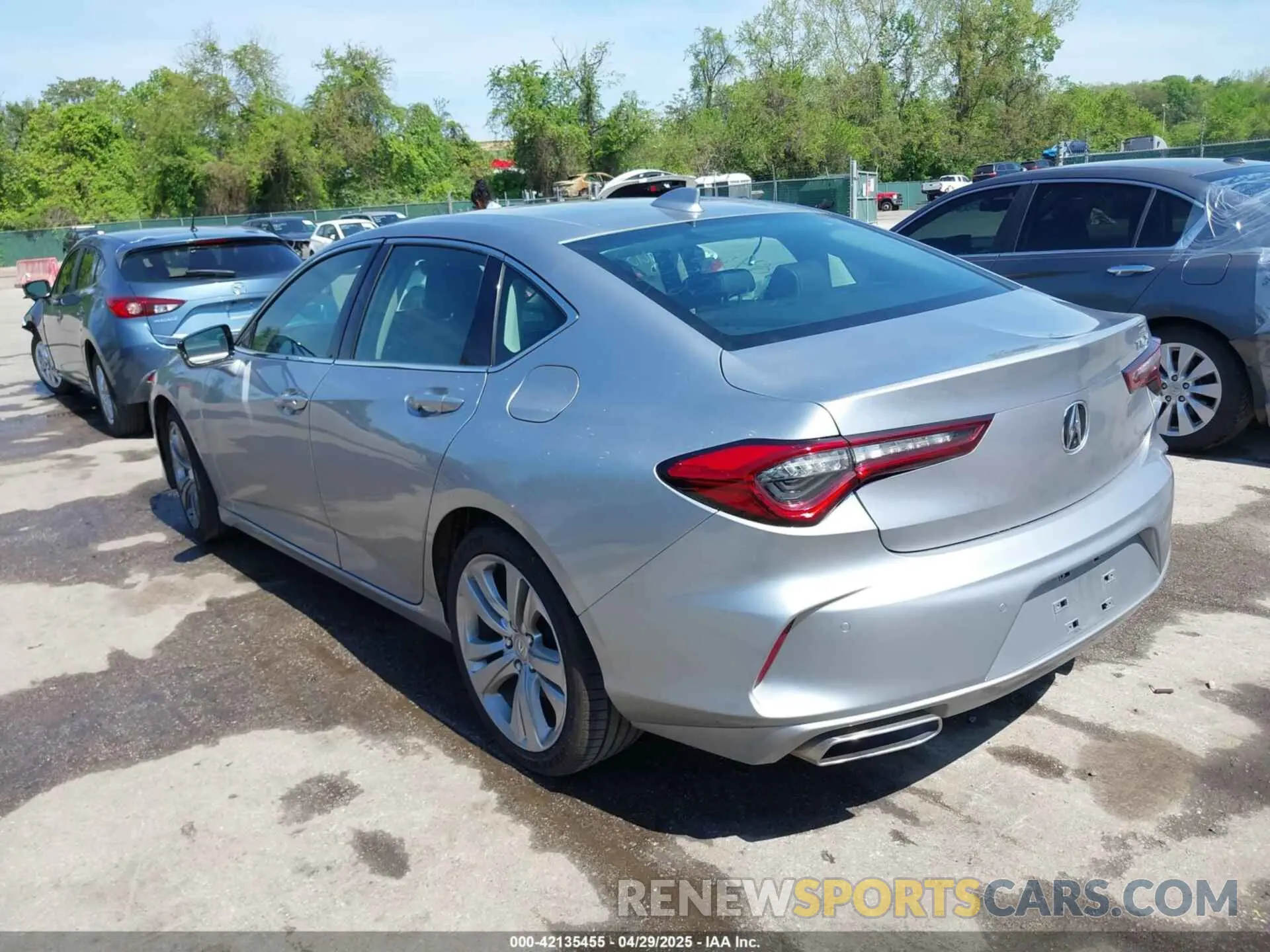 3 fotografías del automóvil dañado 19UUB5F48MA007055 ACURA TLX 2021