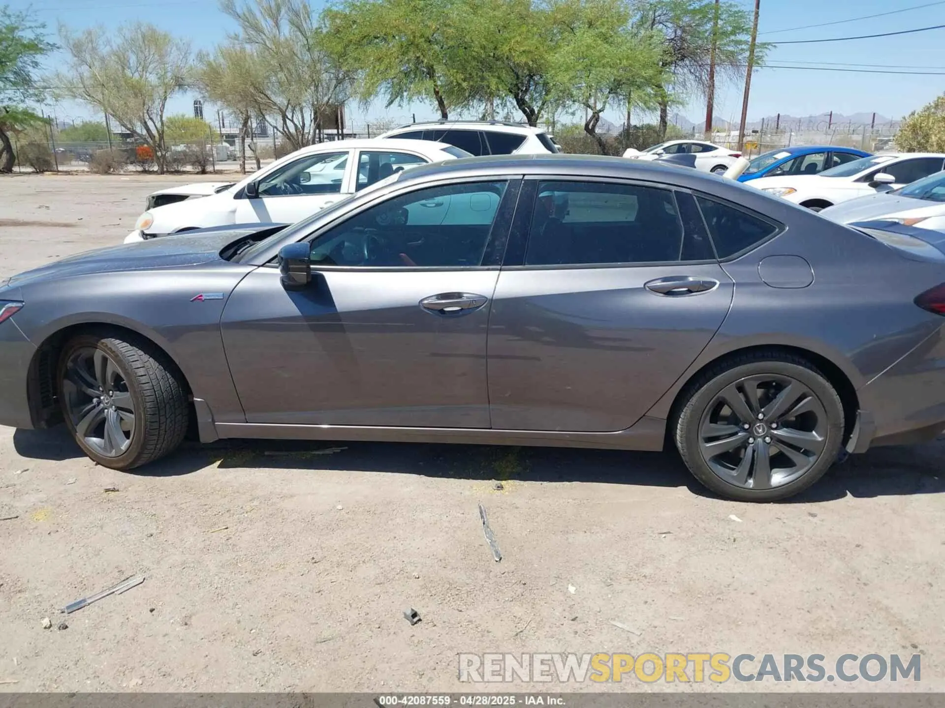 14 fotografías del automóvil dañado 19UUB5F55MA007104 ACURA TLX 2021