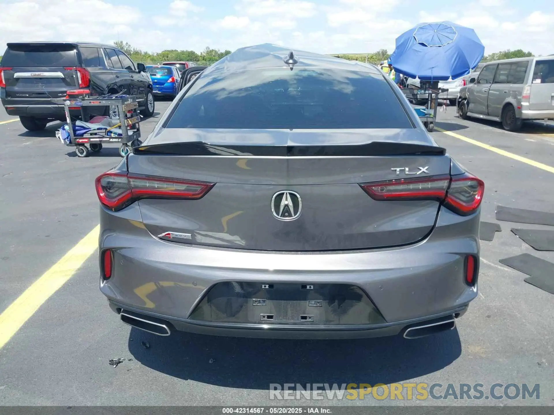 16 fotografías del automóvil dañado 19UUB5F58MA008036 ACURA TLX 2021