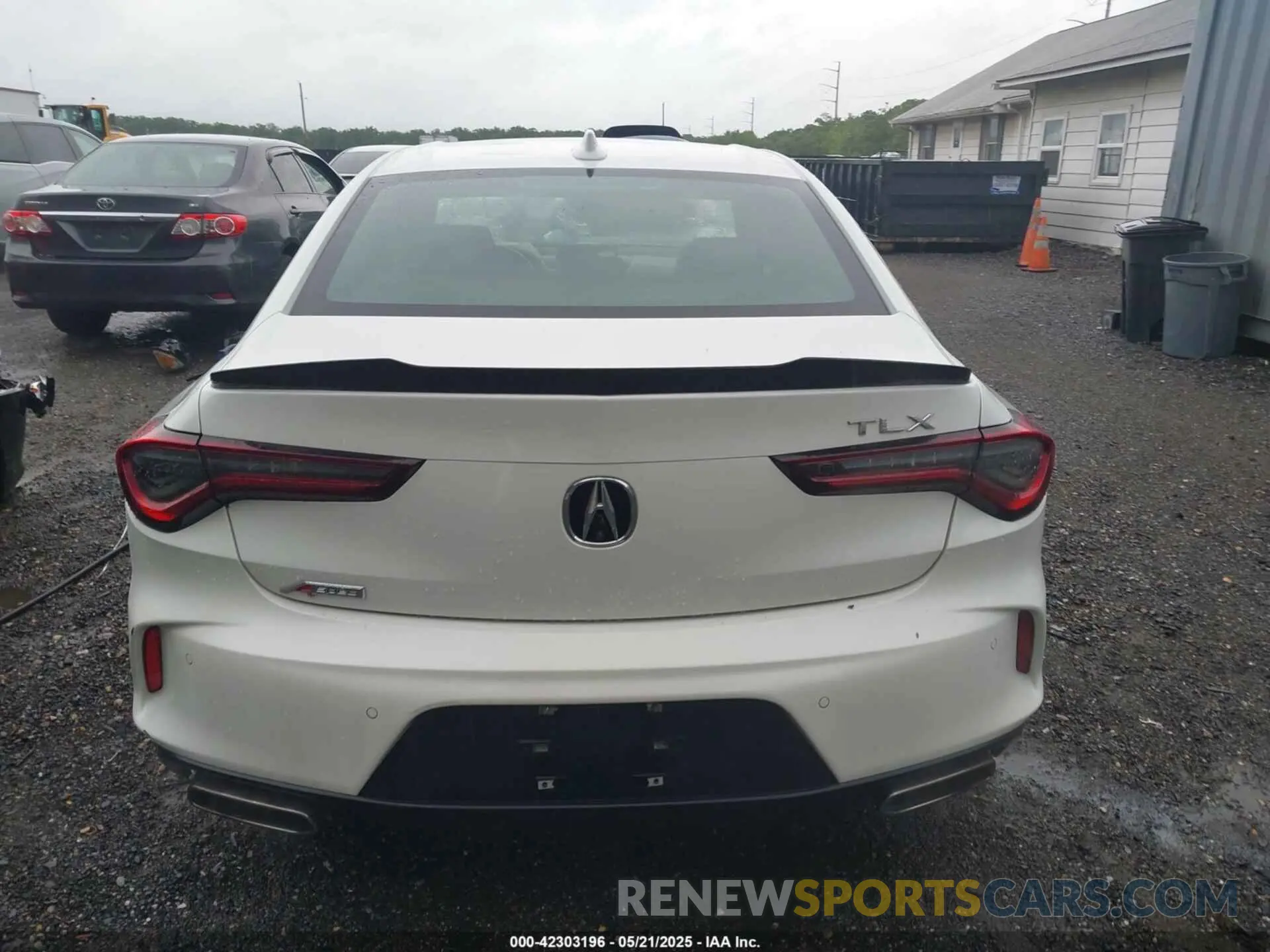 16 fotografías del automóvil dañado 19UUB5F59MA010796 ACURA TLX 2021