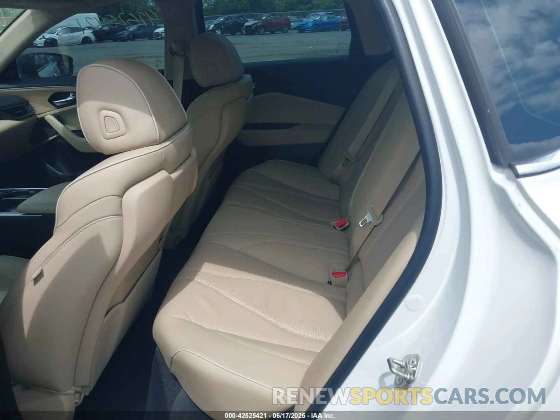 8 fotografías del automóvil dañado 19UUB5F68MA001306 ACURA TLX 2021