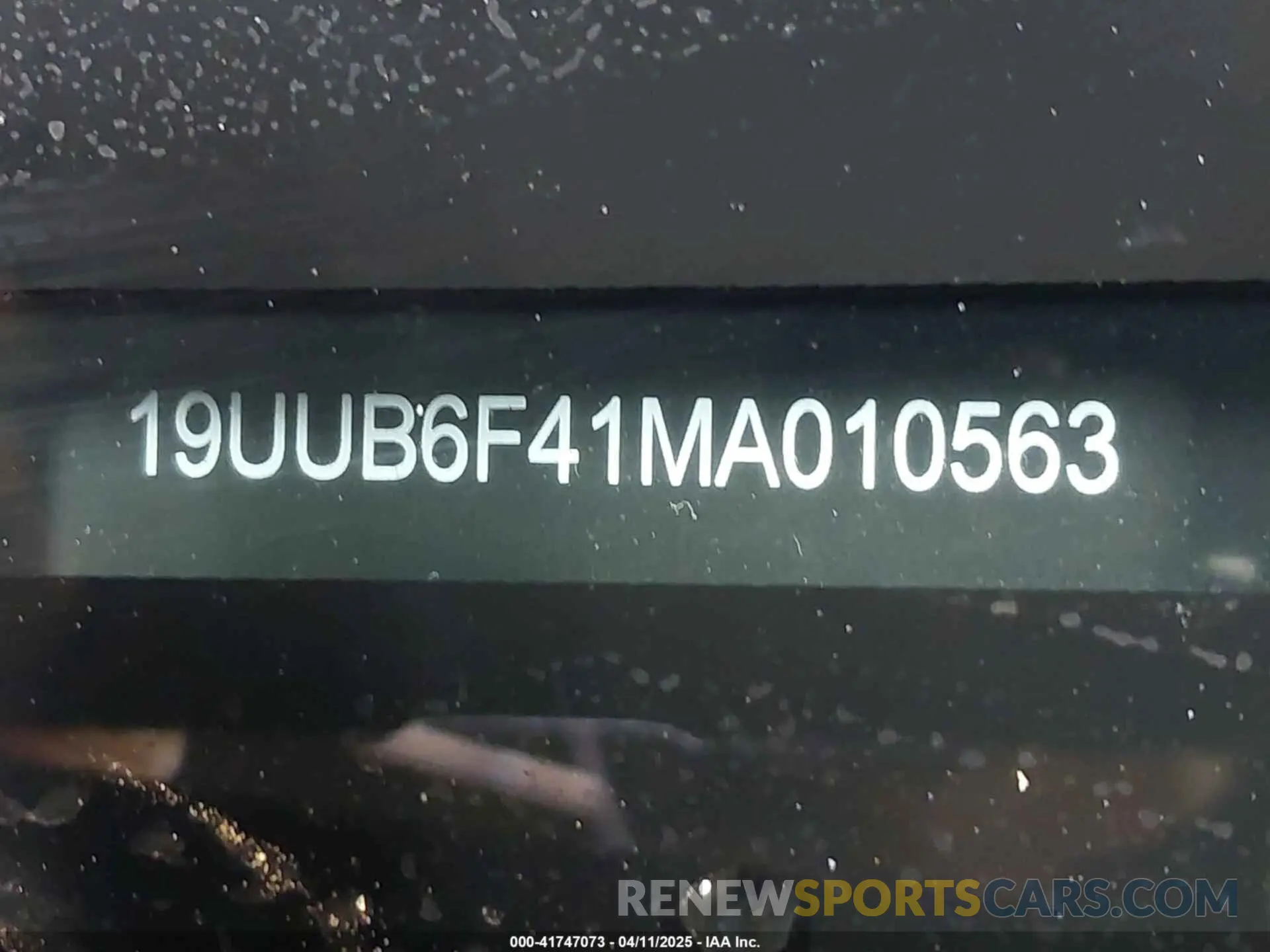 17 fotografías del automóvil dañado 19UUB6F41MA010563 ACURA TLX 2021