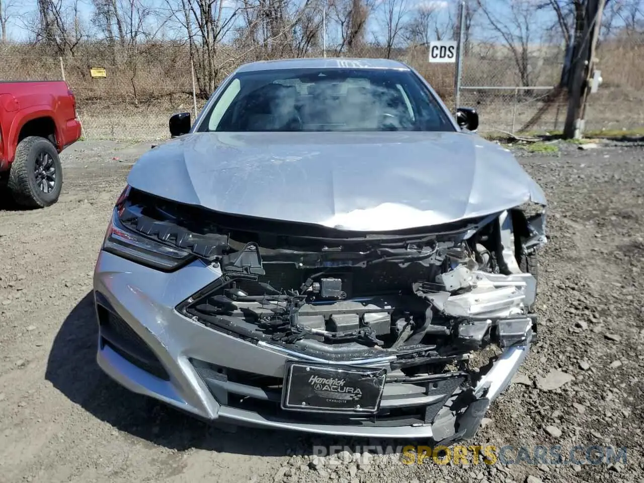 5 fotografías del automóvil dañado 19UUB6F43MA010418 ACURA TLX 2021