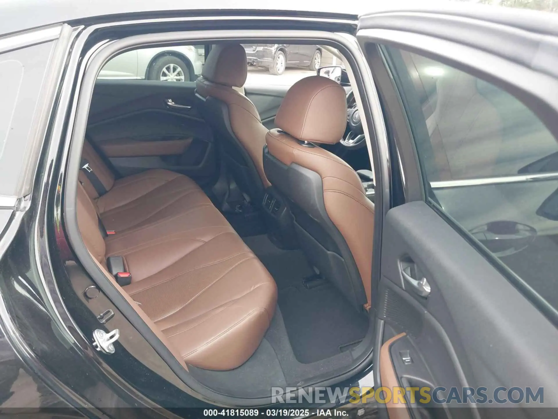8 fotografías del automóvil dañado 19UUB6F48MA004162 ACURA TLX 2021