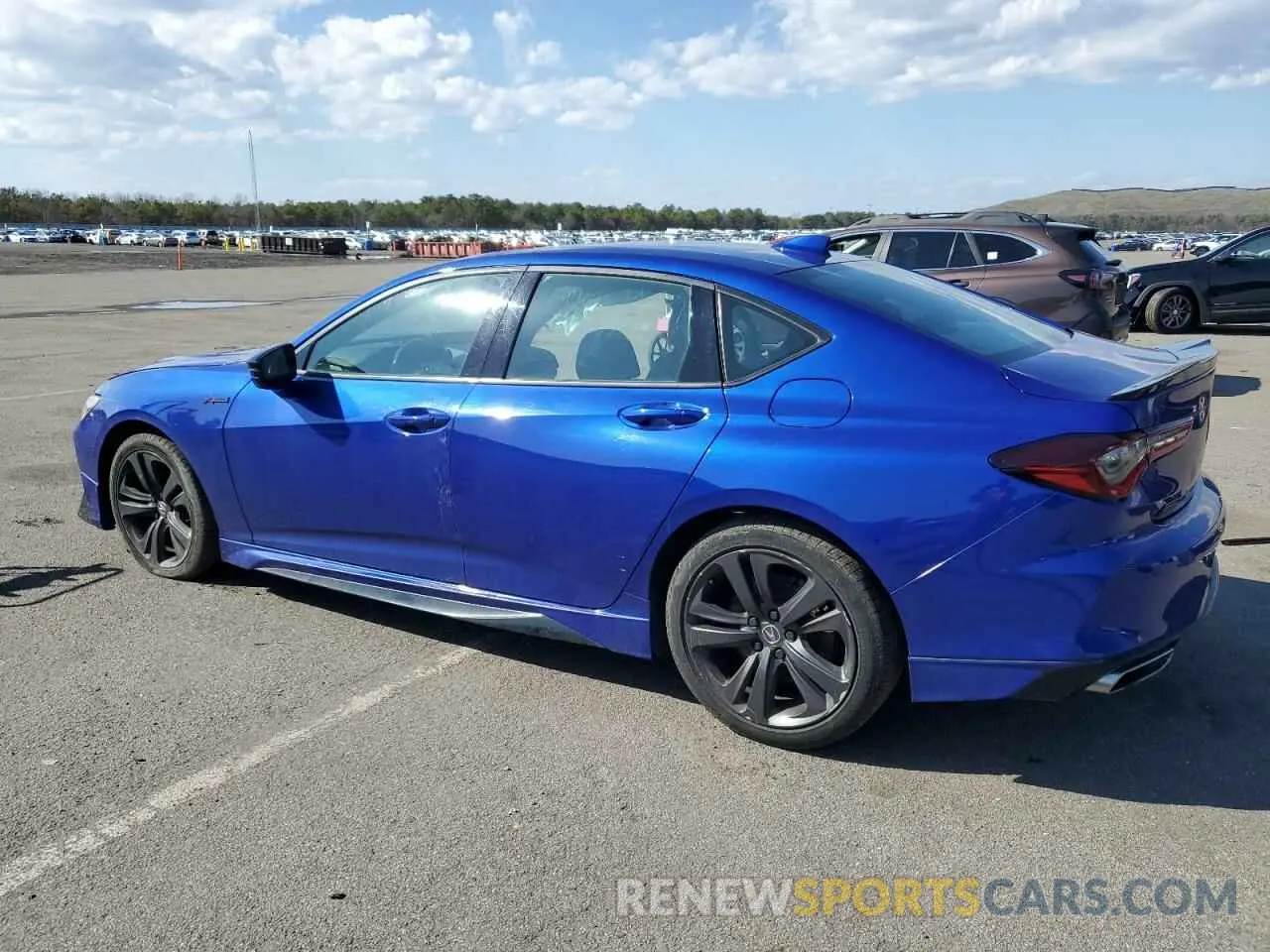 2 fotografías del automóvil dañado 19UUB6F52MA000536 ACURA TLX 2021