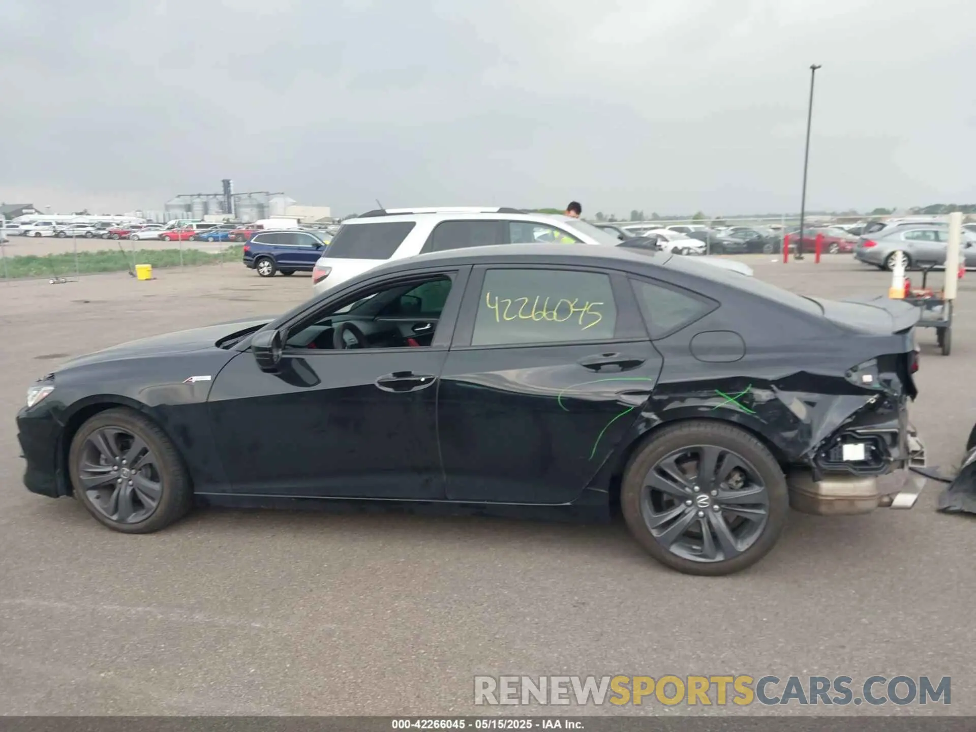 14 fotografías del automóvil dañado 19UUB6F58MA011427 ACURA TLX 2021