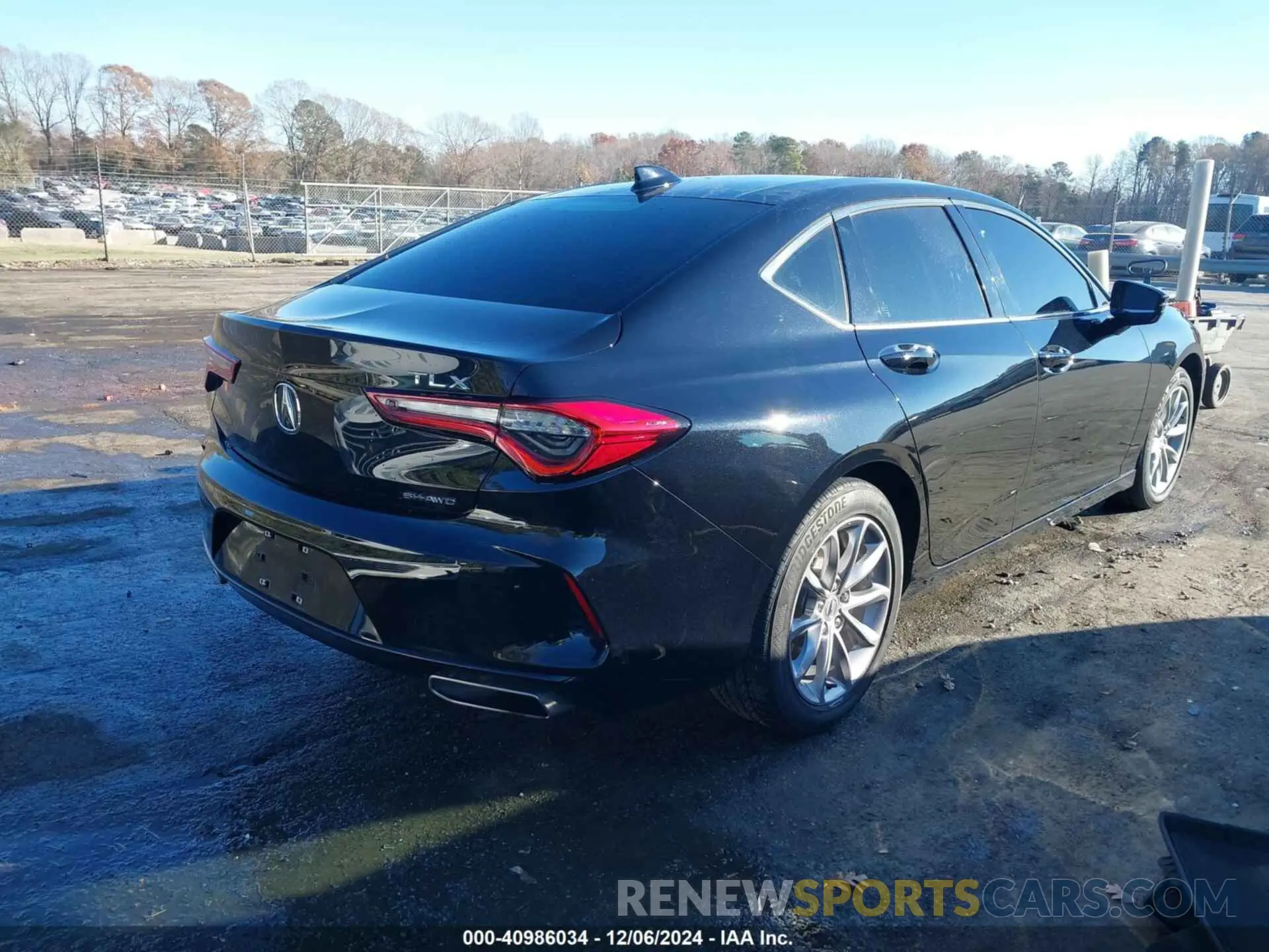 4 fotografías del automóvil dañado 19UUB6F33NA001694 ACURA TLX 2022