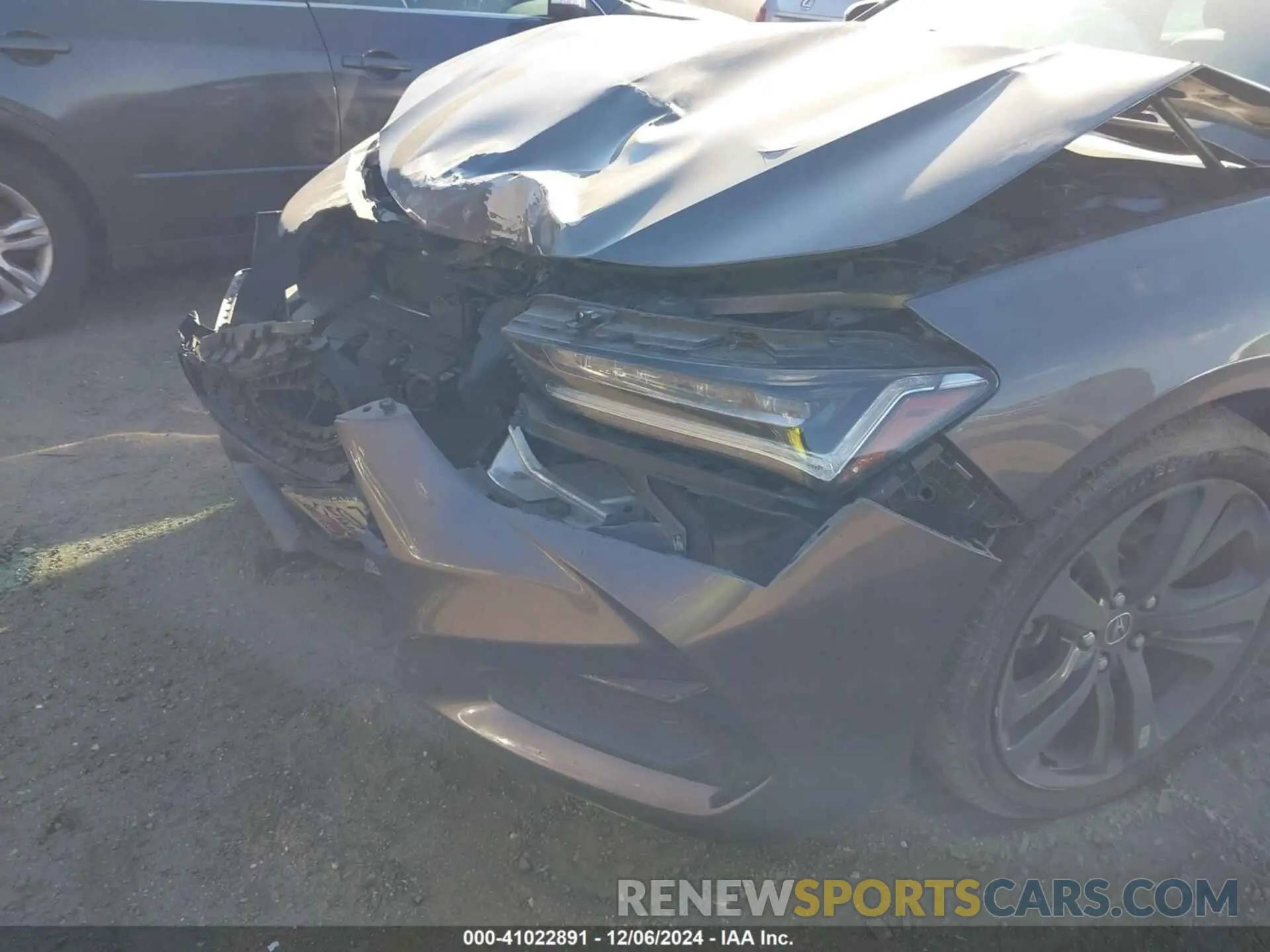 16 fotografías del automóvil dañado 19UUB6F52NA003485 ACURA TLX 2022