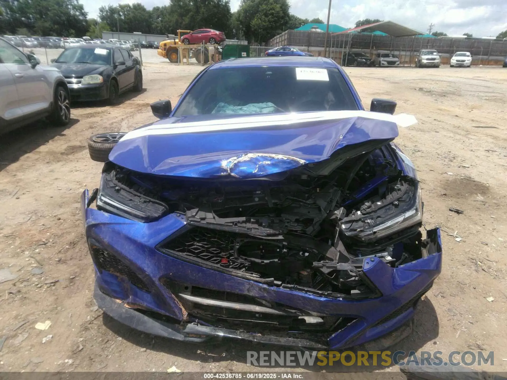 12 fotografías del automóvil dañado 19UUB7F94NA002279 ACURA TLX 2022