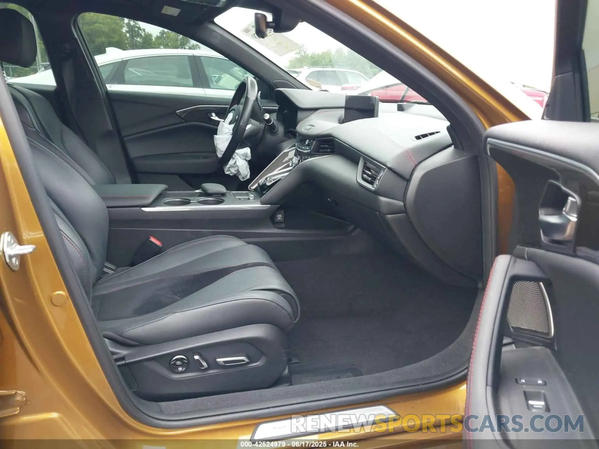 5 fotografías del automóvil dañado 19UUB7F96NA001523 ACURA TLX 2022