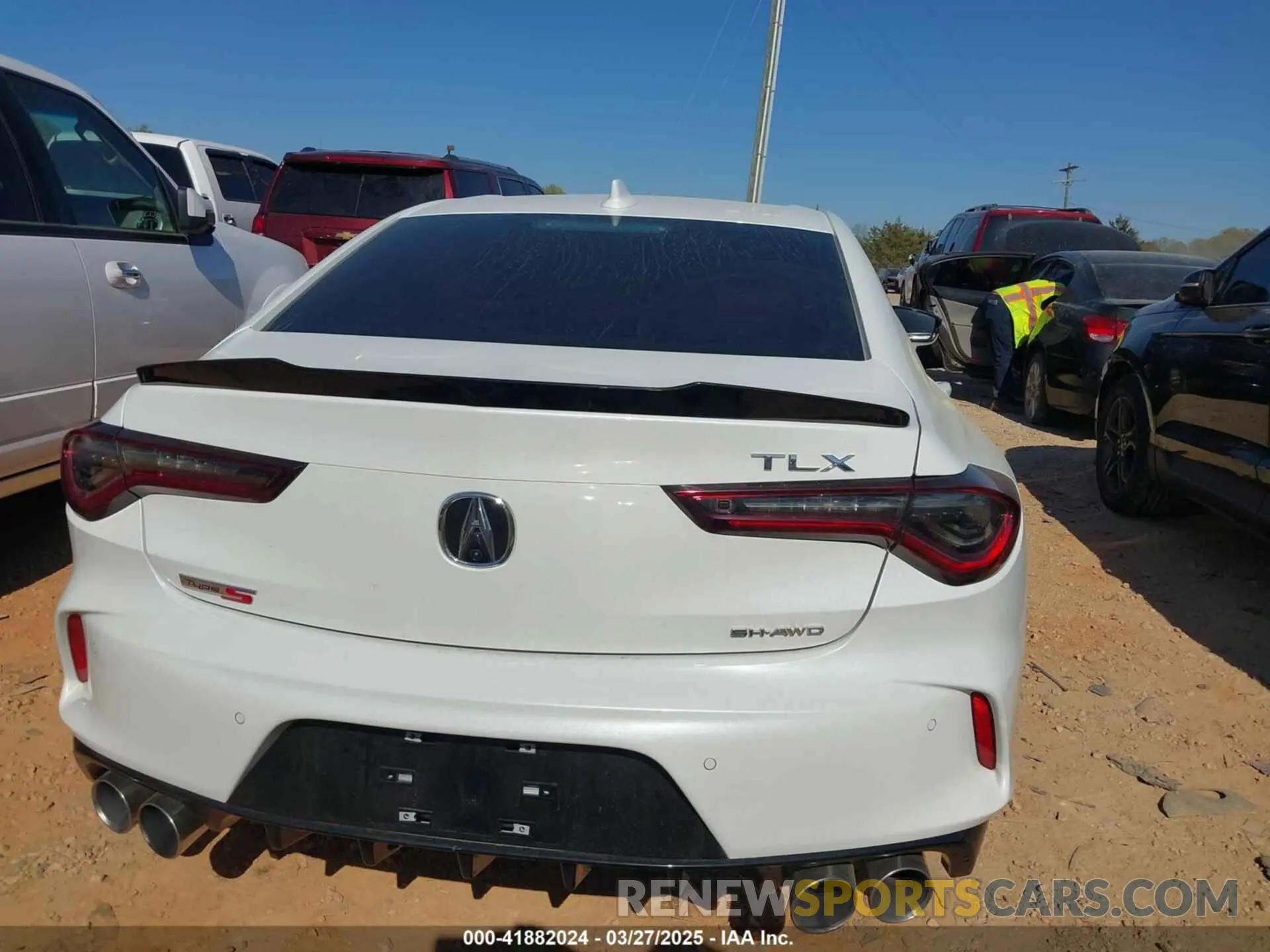 16 fotografías del automóvil dañado 19UUB7F98NA002494 ACURA TLX 2022