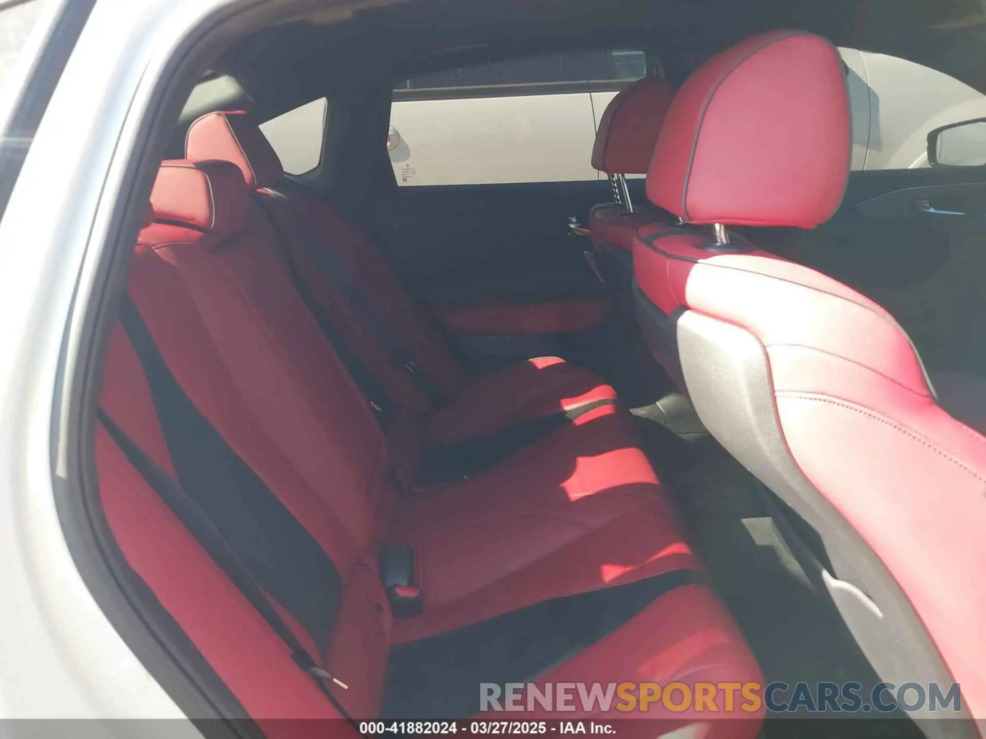 8 fotografías del automóvil dañado 19UUB7F98NA002494 ACURA TLX 2022