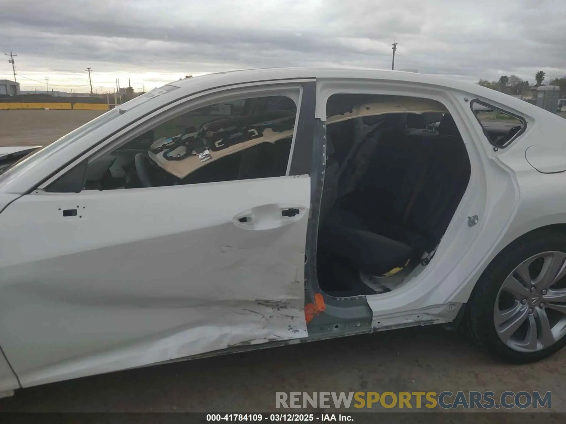 6 fotografías del automóvil dañado 19UUB5F41PA003031 ACURA TLX 2023