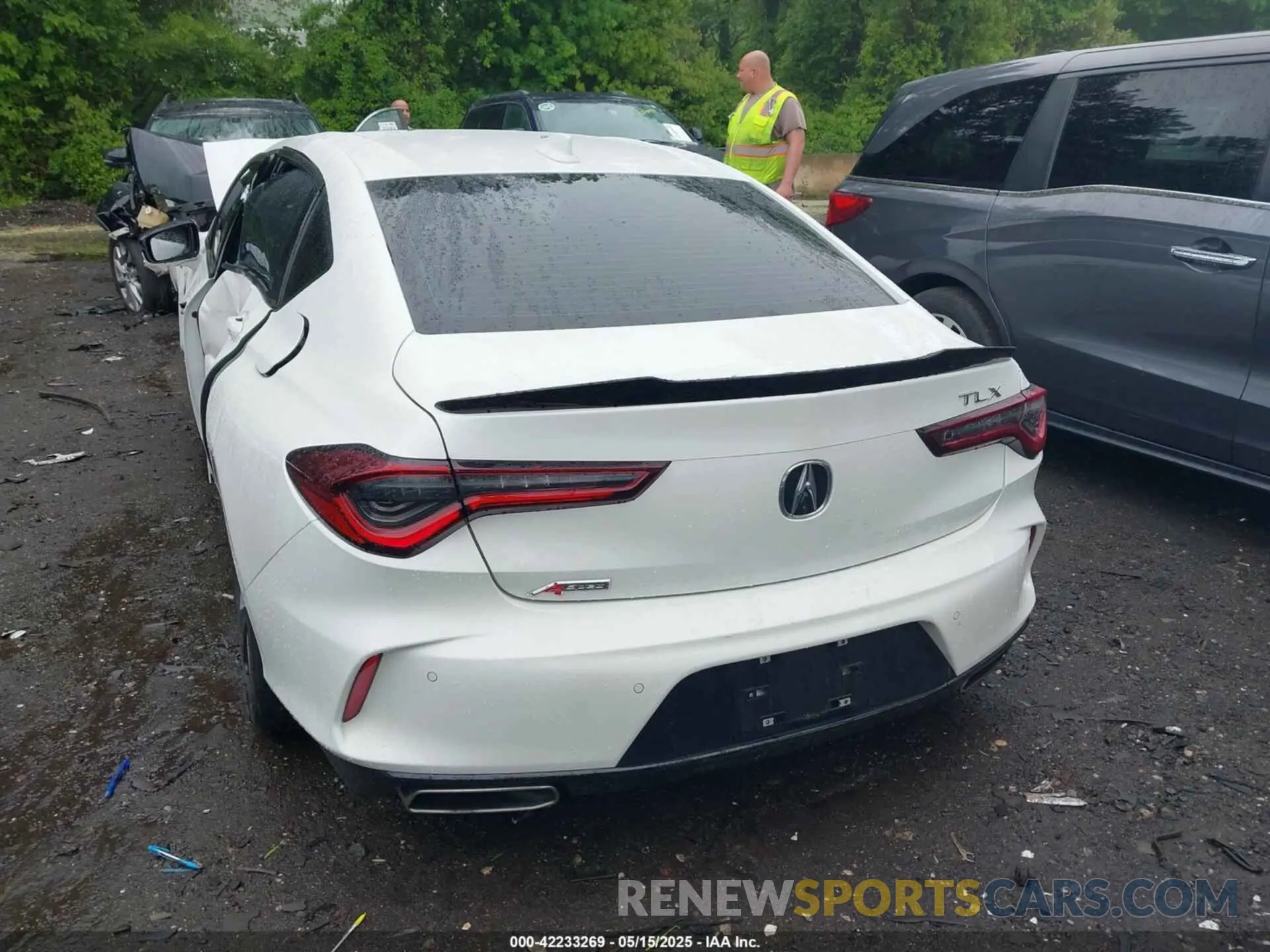 16 fotografías del automóvil dañado 19UUB5F53PA007302 ACURA TLX 2023