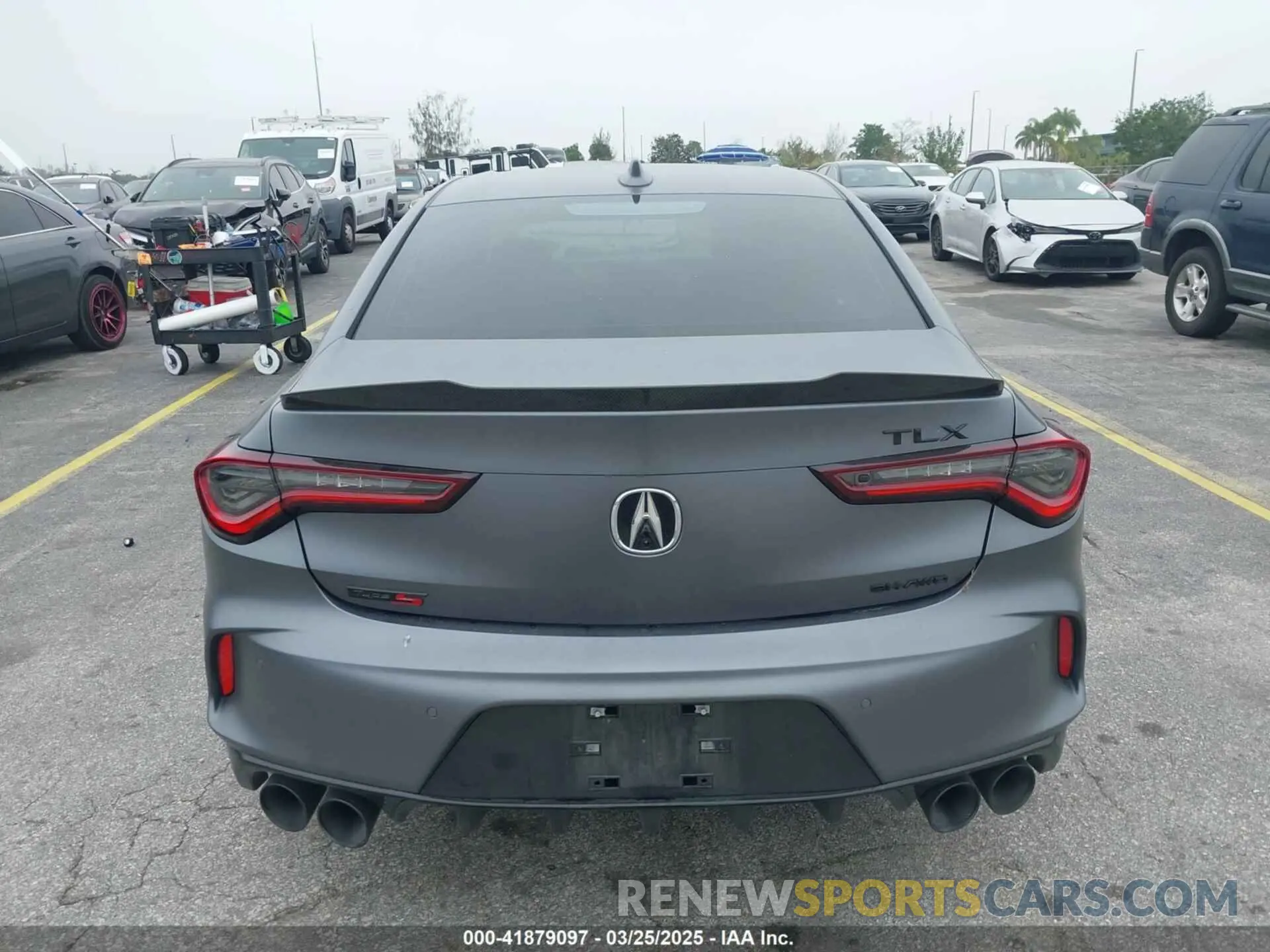 16 fotografías del automóvil dañado 19UUB7F00PY000301 ACURA TLX 2023