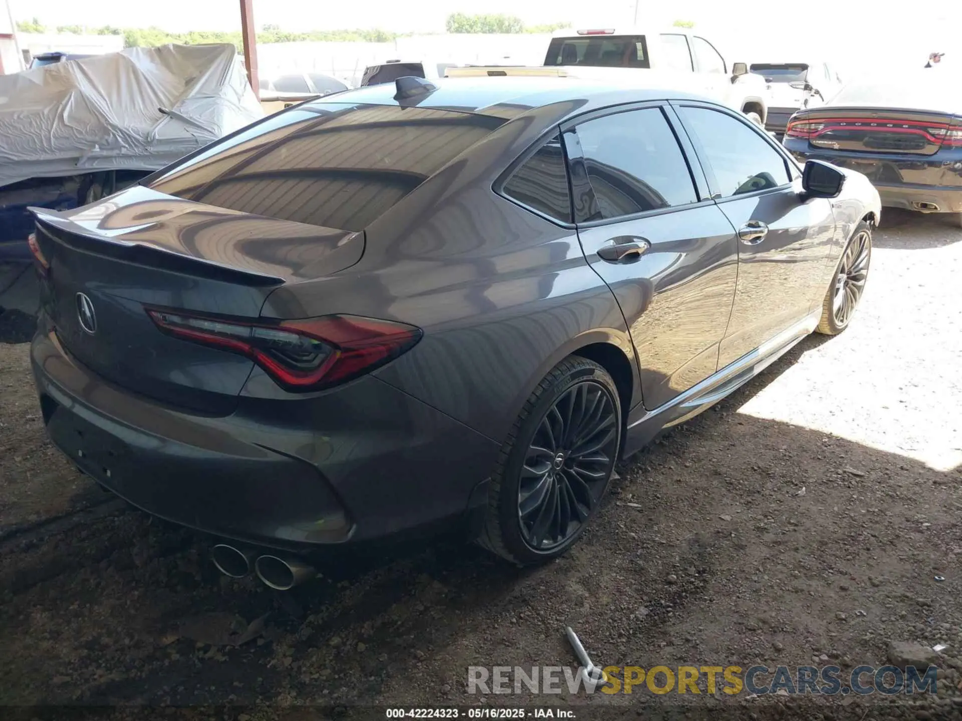 4 fotografías del automóvil dañado 19UUB7F01PA001899 ACURA TLX 2023