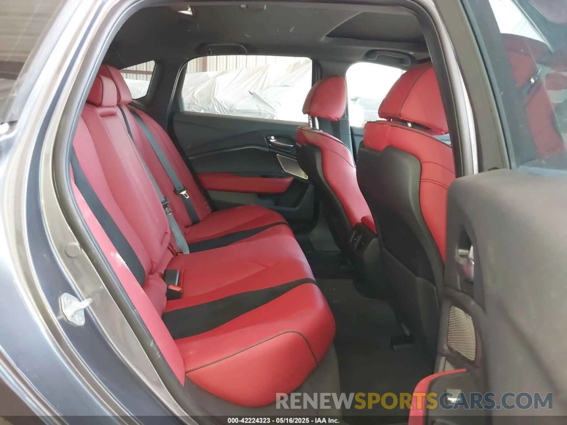 8 fotografías del automóvil dañado 19UUB7F01PA001899 ACURA TLX 2023