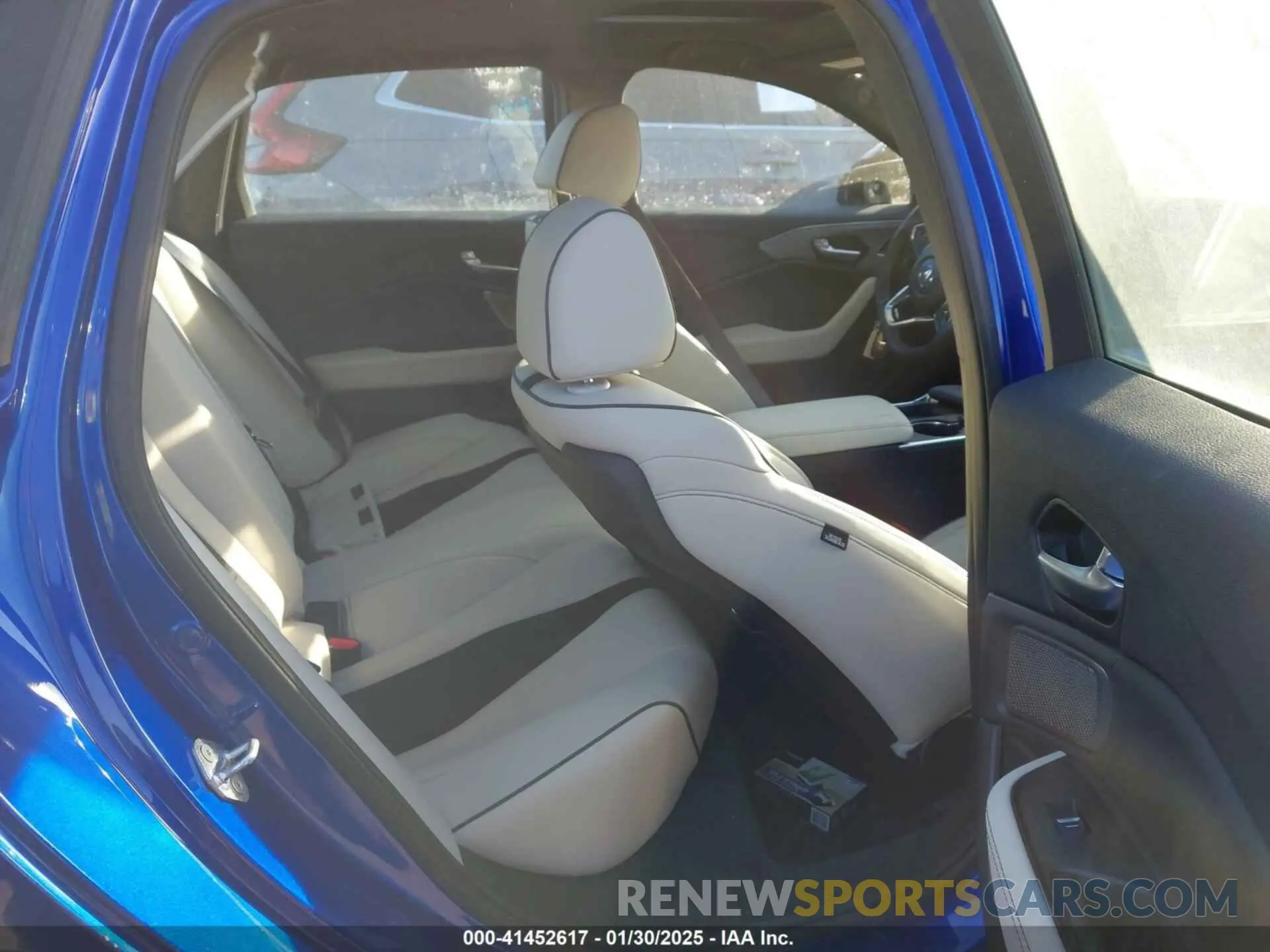 8 fotografías del automóvil dañado 19UUB7F91PA000279 ACURA TLX 2023