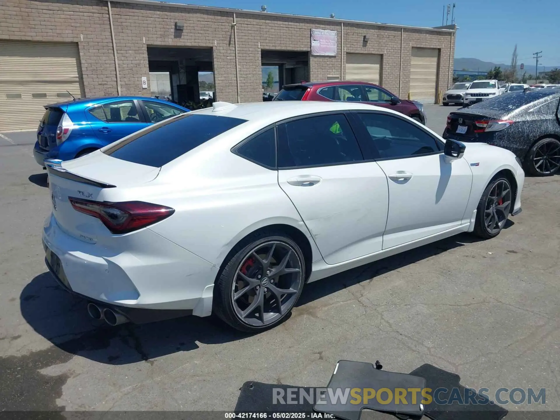 4 fotografías del automóvil dañado 19UUB7F9XPA000295 ACURA TLX 2023