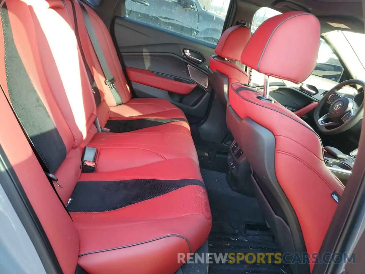10 fotografías del automóvil dañado 19UUB7F0XRA000155 ACURA TLX 2024