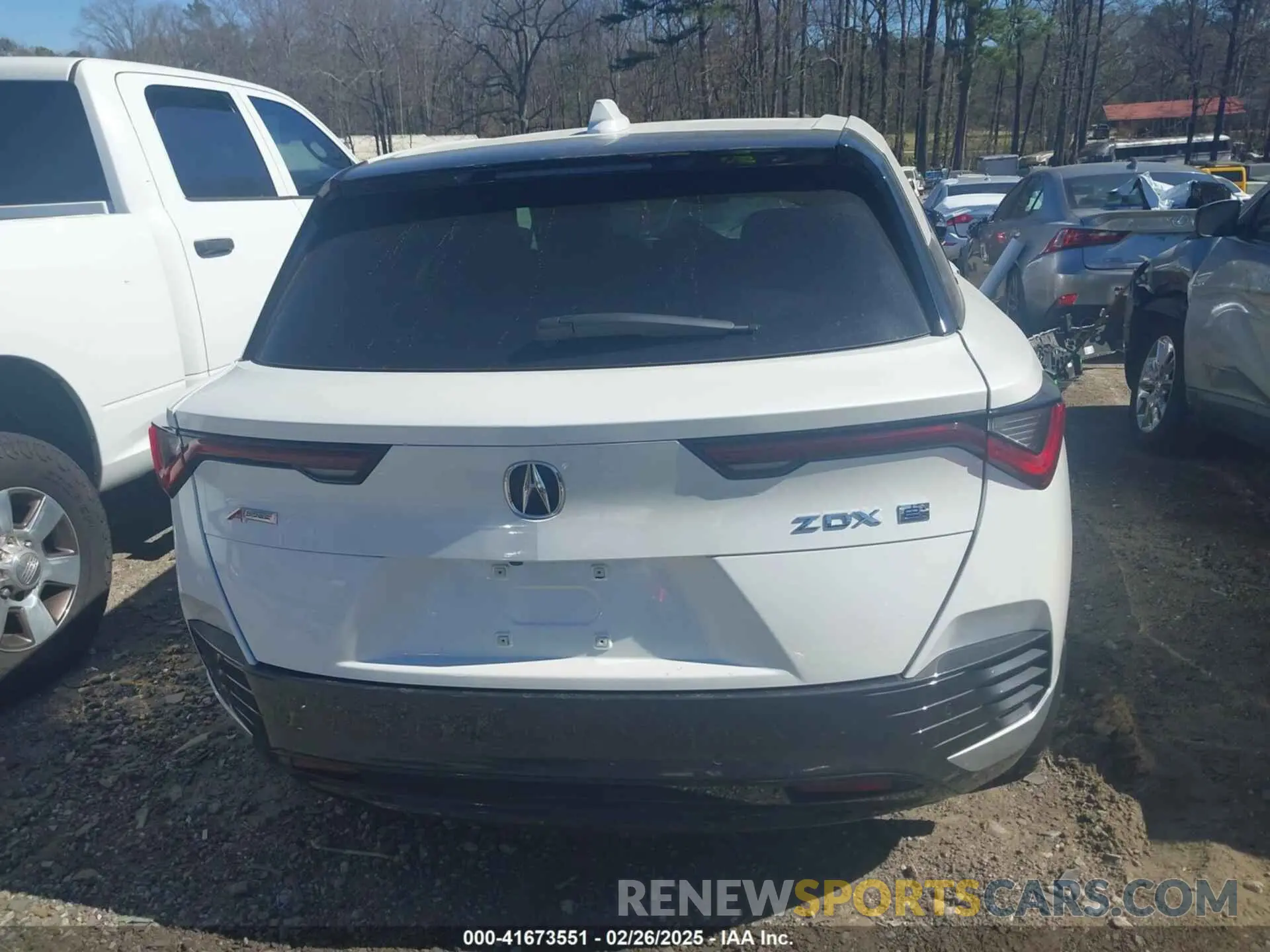16 fotografías del automóvil dañado 4W5KHMRK1RZ504050 ACURA ZDX 2024