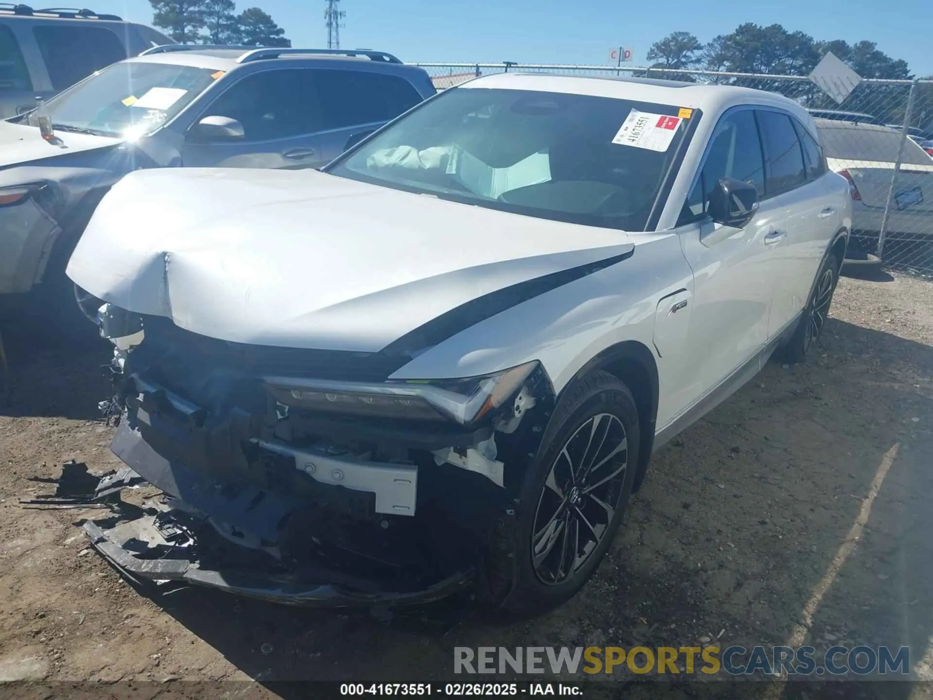 2 fotografías del automóvil dañado 4W5KHMRK1RZ504050 ACURA ZDX 2024