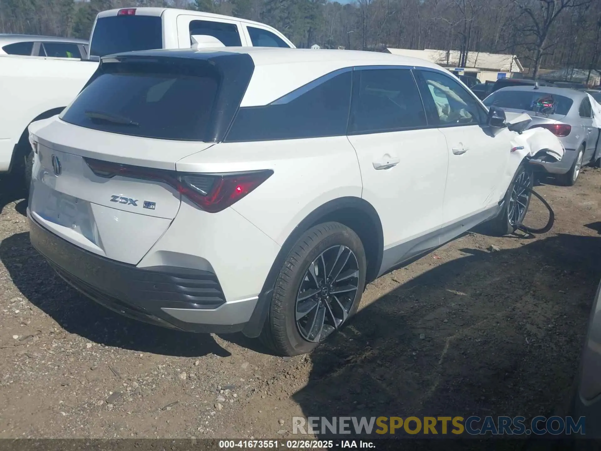 4 fotografías del automóvil dañado 4W5KHMRK1RZ504050 ACURA ZDX 2024