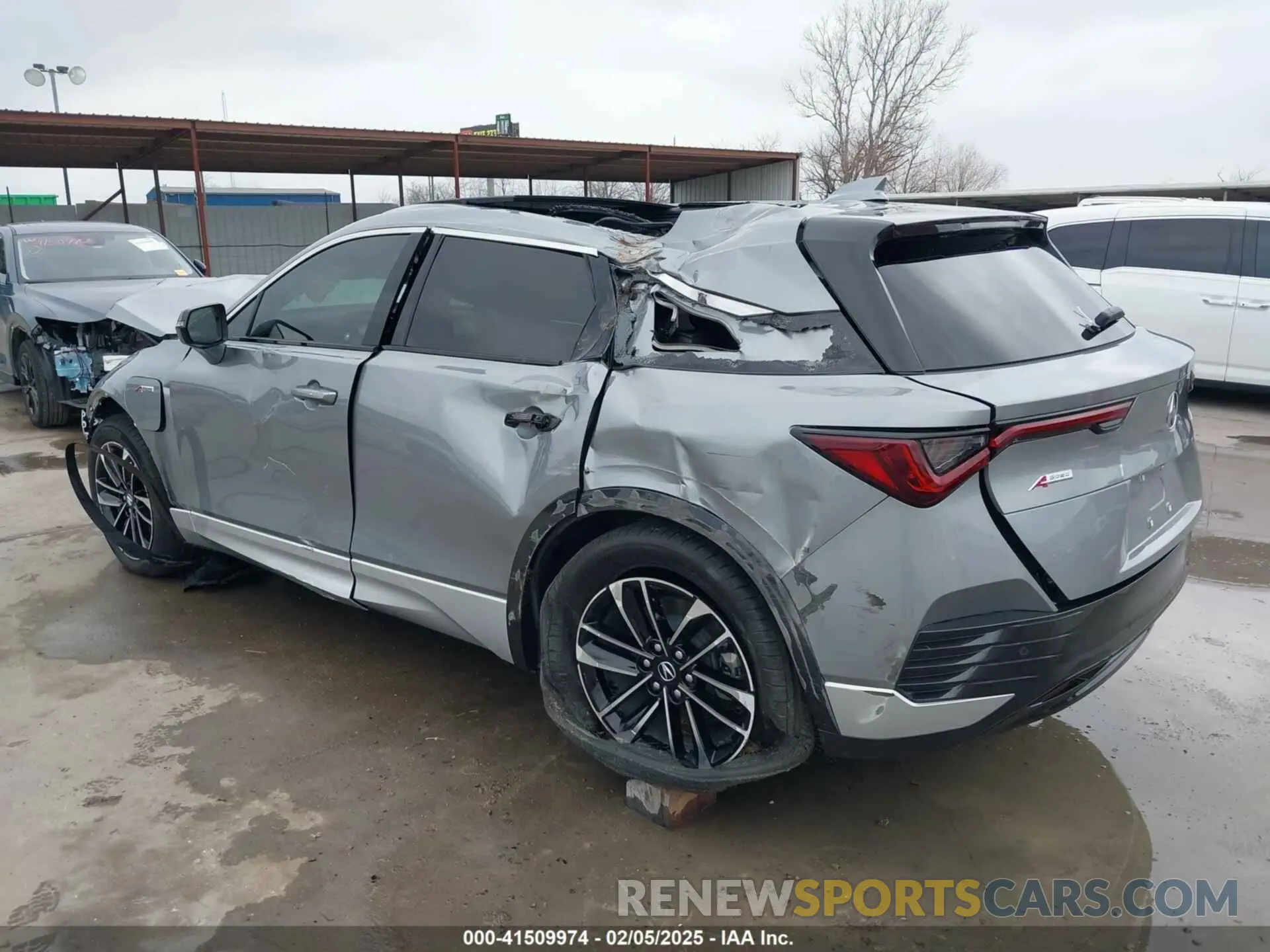 14 fotografías del automóvil dañado 4W5KHMRK8RZ505826 ACURA ZDX 2024