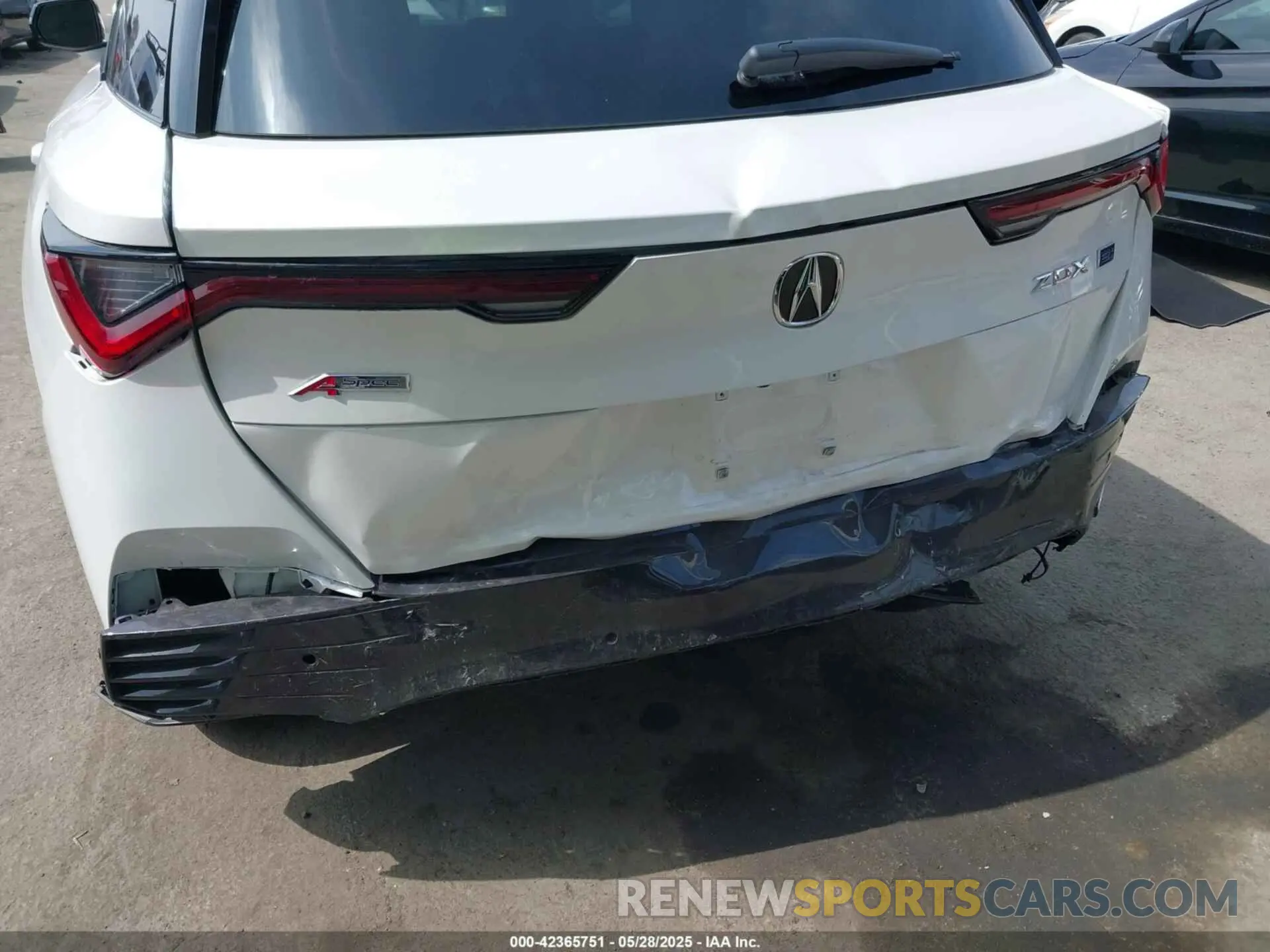 6 fotografías del automóvil dañado 4W5KHMRK8RZ519144 ACURA ZDX 2024