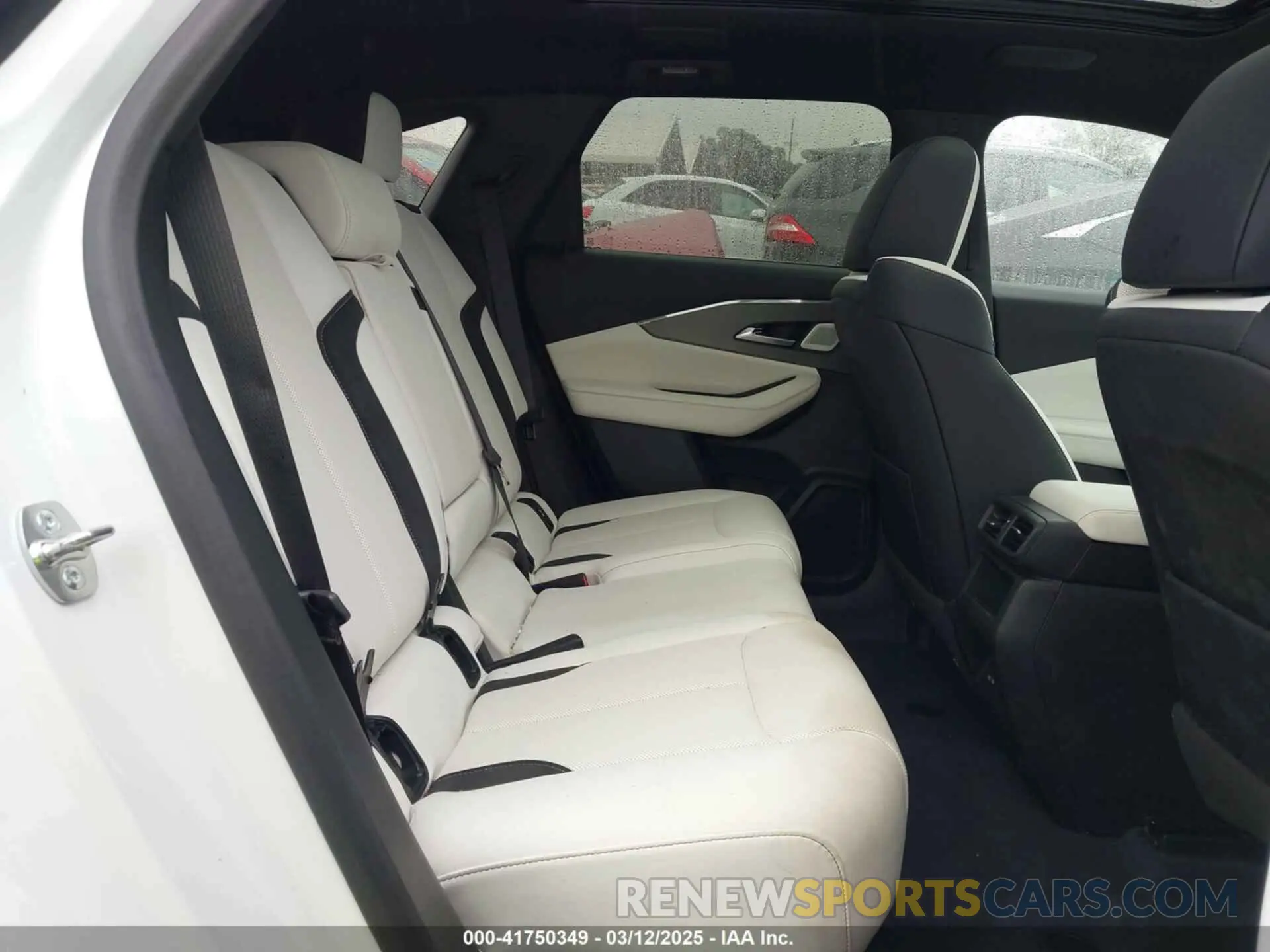 8 fotografías del automóvil dañado 4W5KHNRL2RZ508574 ACURA ZDX 2024