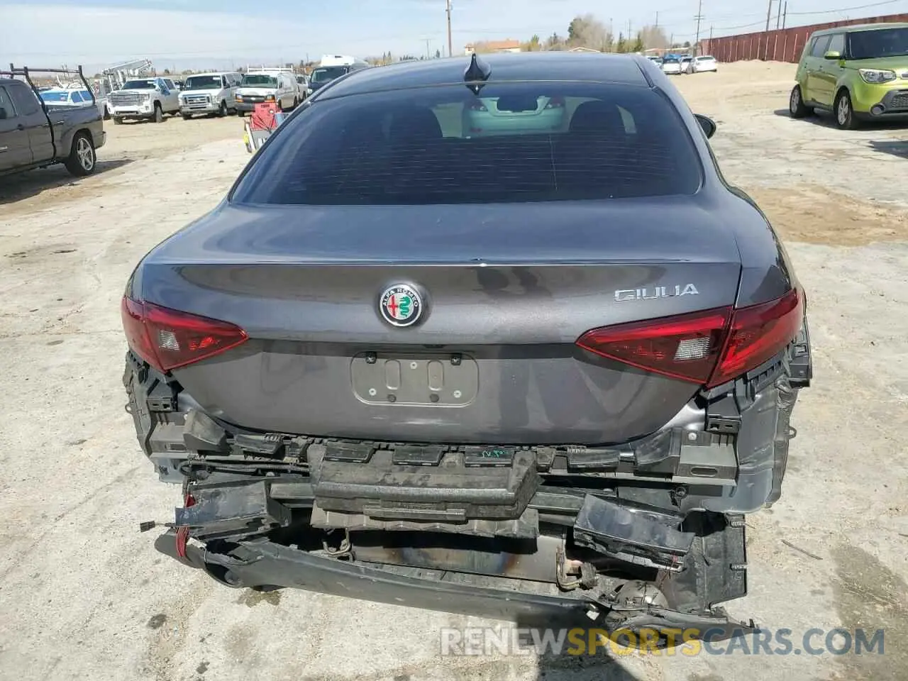 6 fotografías del automóvil dañado ZARFAMAN2K7621300 ALFA ROMEO GIULIA 2019