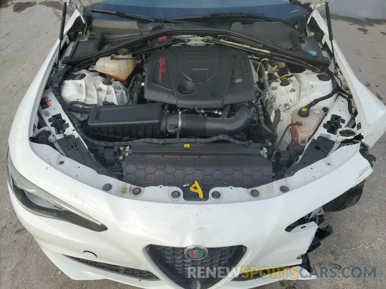 11 fotografías del automóvil dañado ZARFAMAN3K7602593 ALFA ROMEO GIULIA 2019
