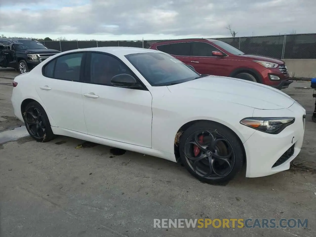4 fotografías del automóvil dañado ZARFAMAN3K7602593 ALFA ROMEO GIULIA 2019