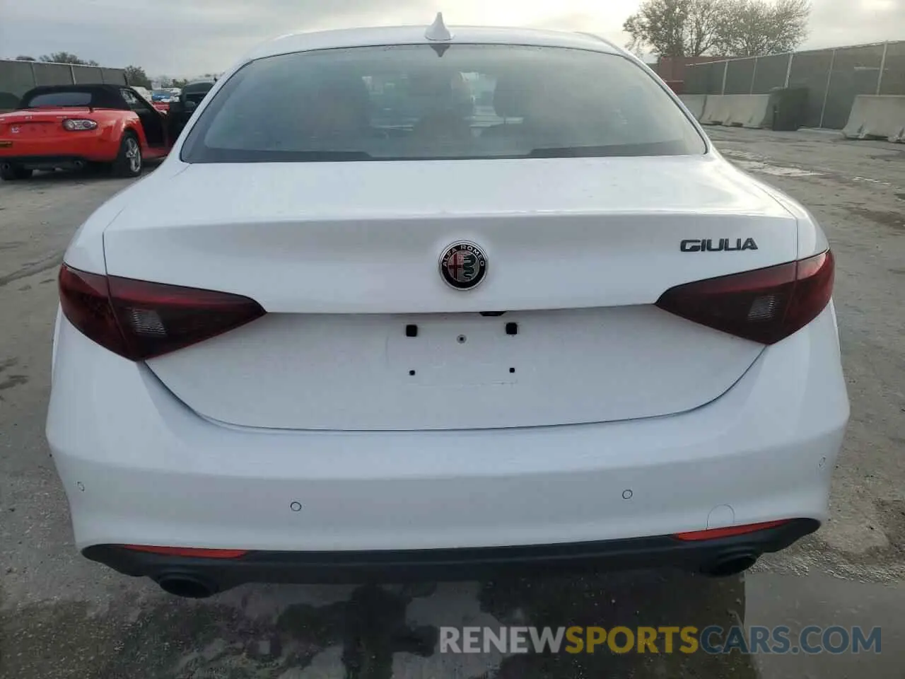 6 fotografías del automóvil dañado ZARFAMAN3K7602593 ALFA ROMEO GIULIA 2019