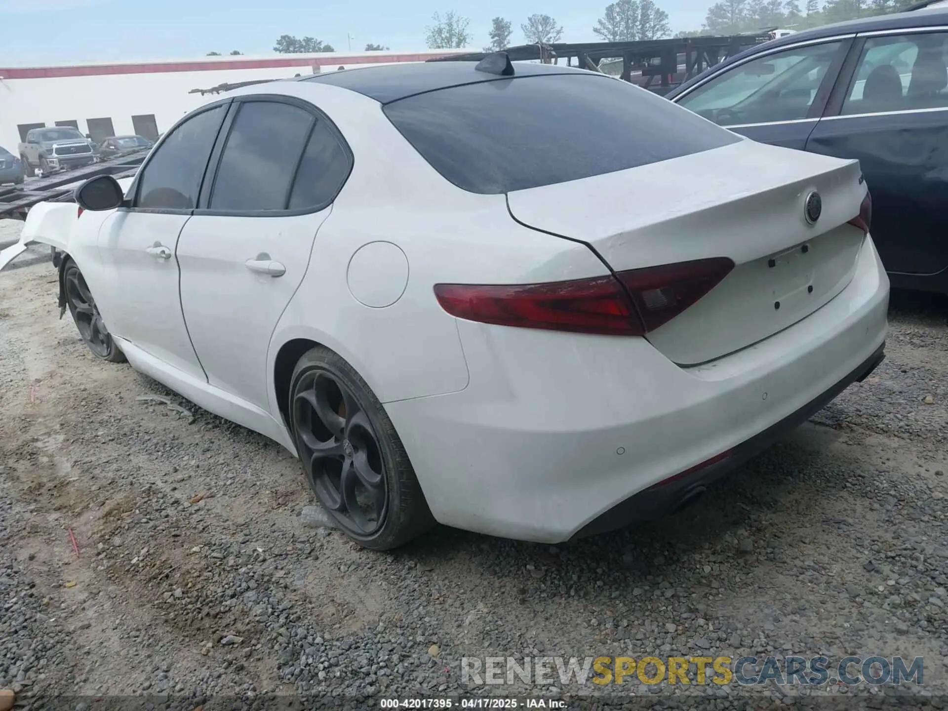 3 fotografías del automóvil dañado ZARFAMAN3K7622360 ALFA ROMEO GIULIA 2019