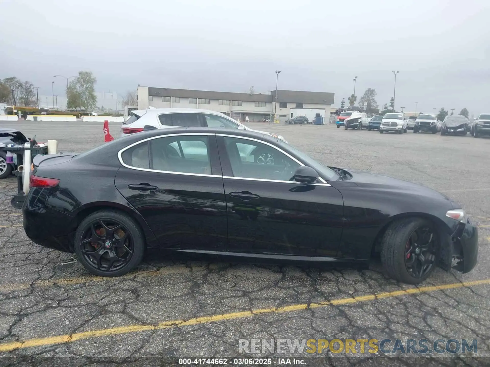 13 fotografías del automóvil dañado ZARFAMAN5K7621548 ALFA ROMEO GIULIA 2019