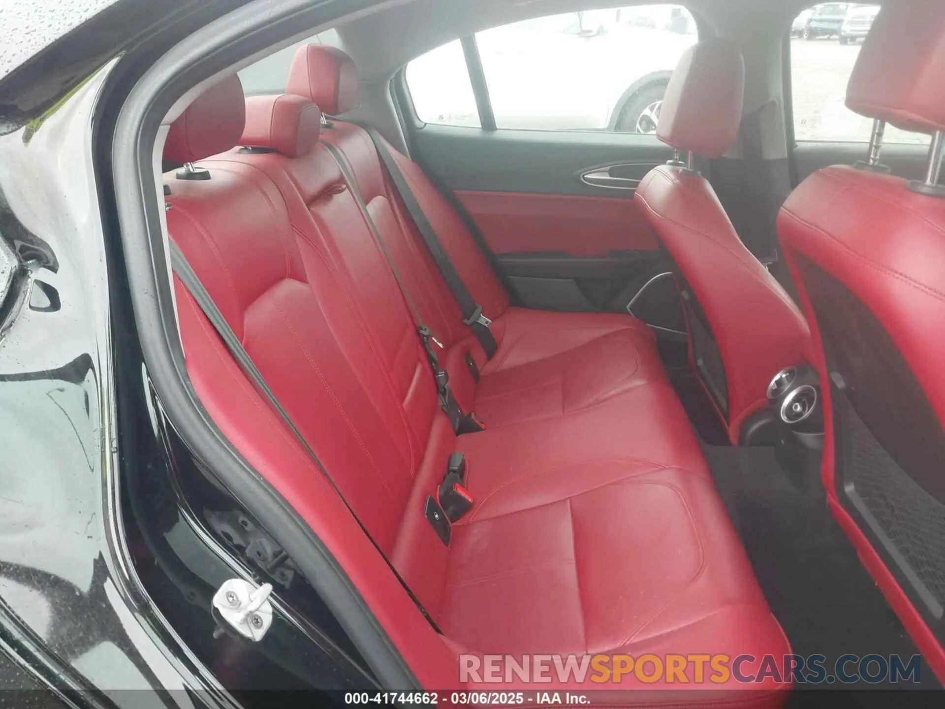 8 fotografías del automóvil dañado ZARFAMAN5K7621548 ALFA ROMEO GIULIA 2019