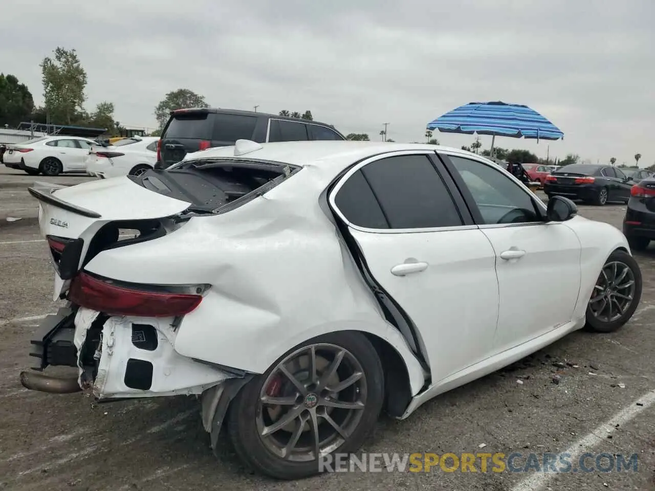 3 fotografías del automóvil dañado ZARFAMAN6K7598202 ALFA ROMEO GIULIA 2019
