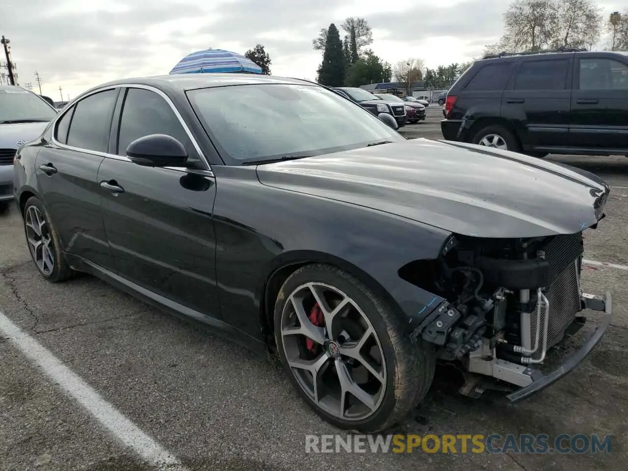 4 fotografías del automóvil dañado ZARFAMAN8K7598380 ALFA ROMEO GIULIA 2019