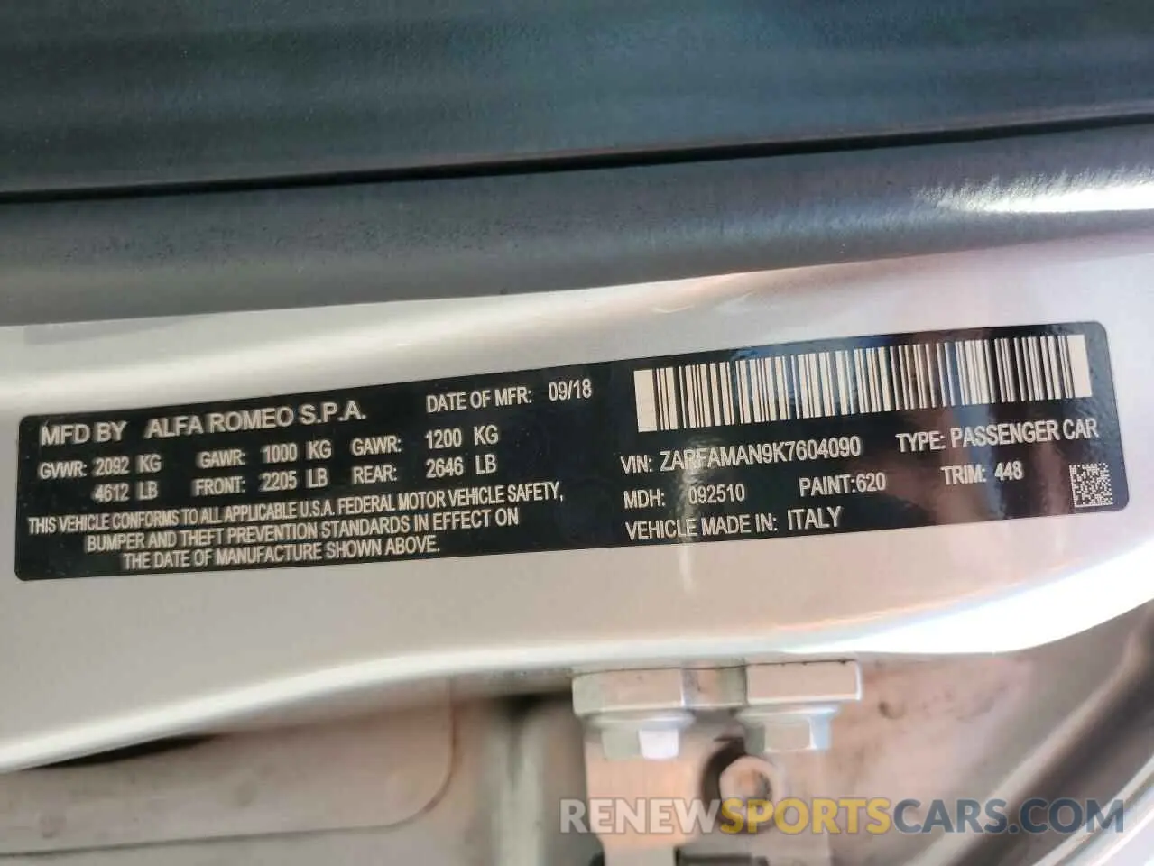 12 fotografías del automóvil dañado ZARFAMAN9K7604090 ALFA ROMEO GIULIA 2019