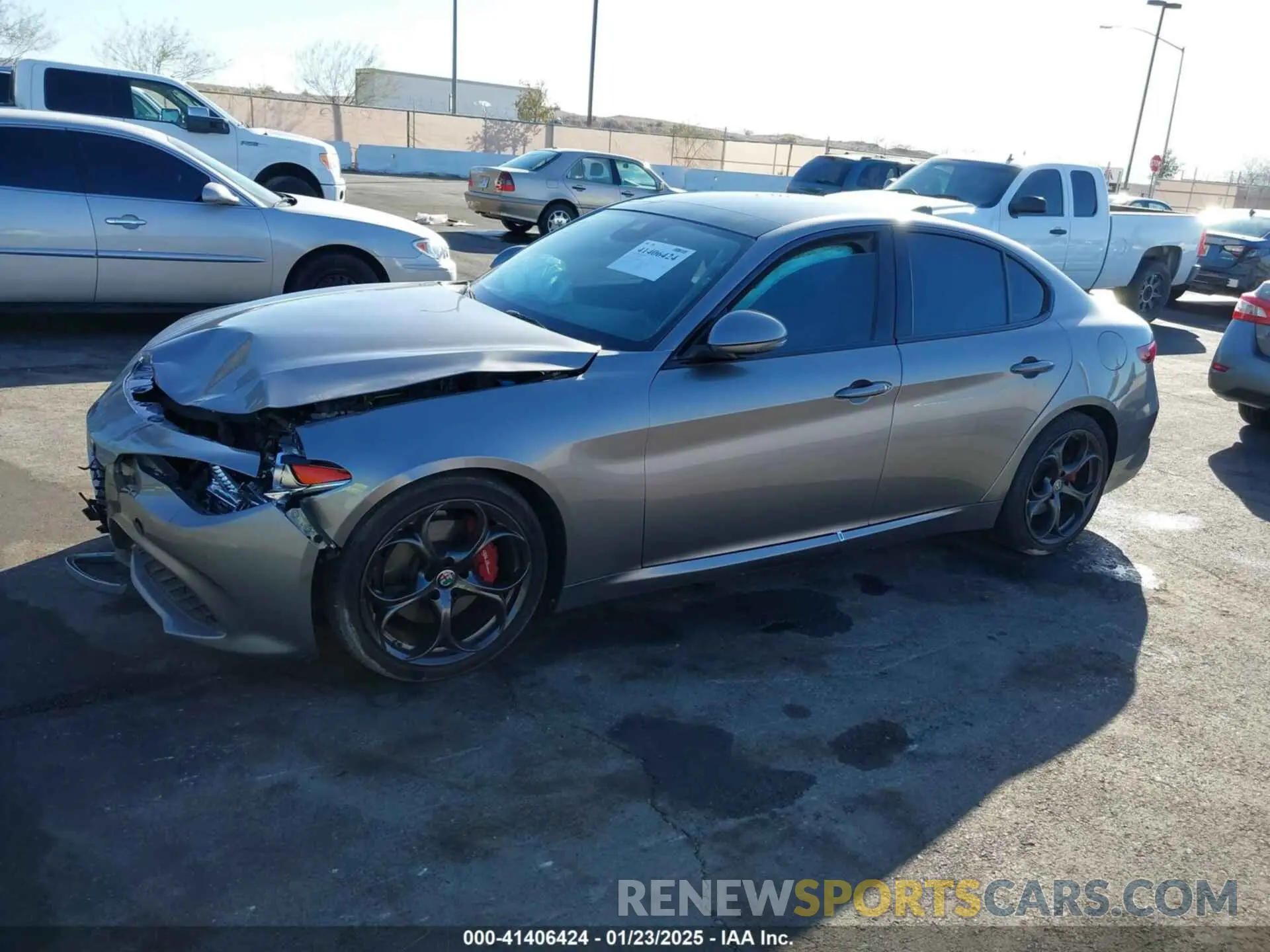 14 fotografías del automóvil dañado ZARFAMBN0K7601674 ALFA ROMEO GIULIA 2019