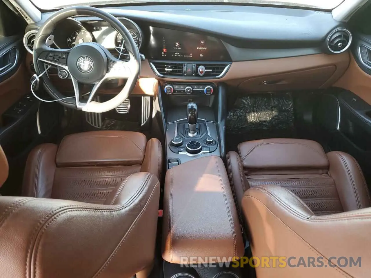 8 fotografías del automóvil dañado ZARFAMBN2K7603815 ALFA ROMEO GIULIA 2019