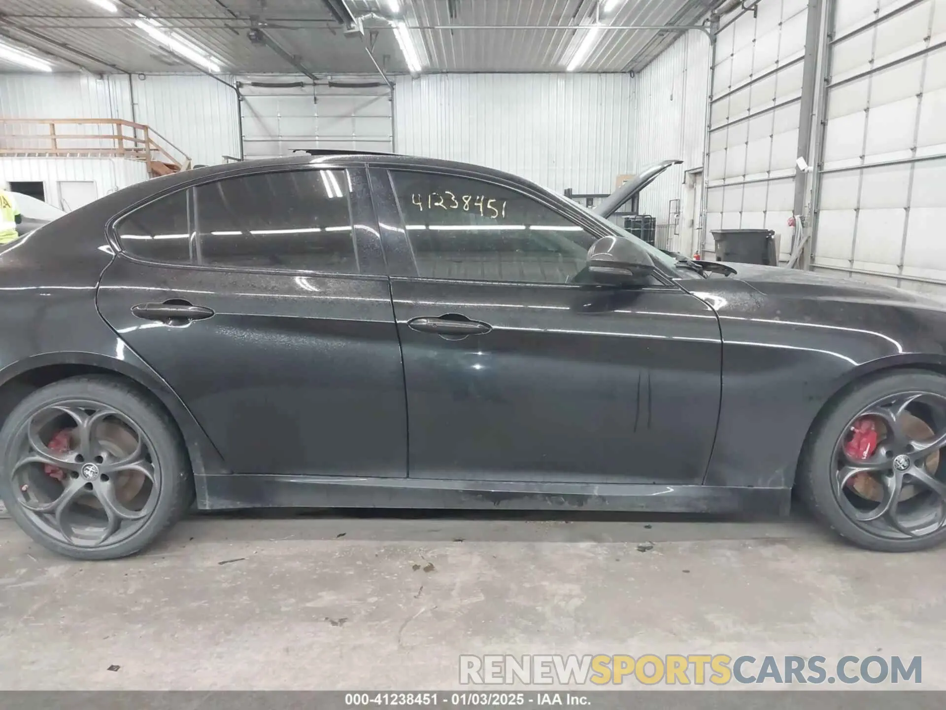 13 fotografías del automóvil dañado ZARFAMBN3K7608778 ALFA ROMEO GIULIA 2019