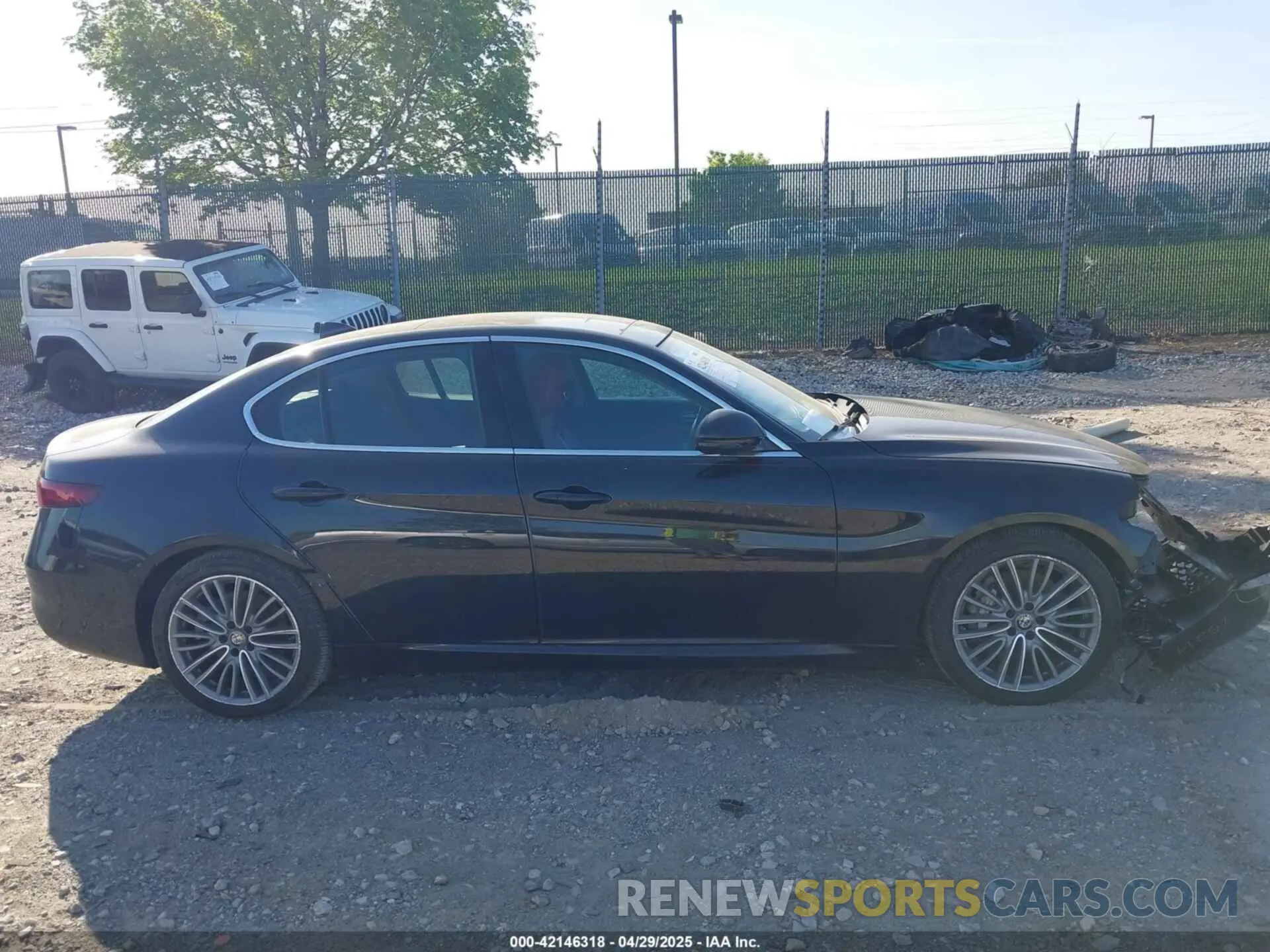 14 fotografías del automóvil dañado ZARFAMBN4K7598164 ALFA ROMEO GIULIA 2019