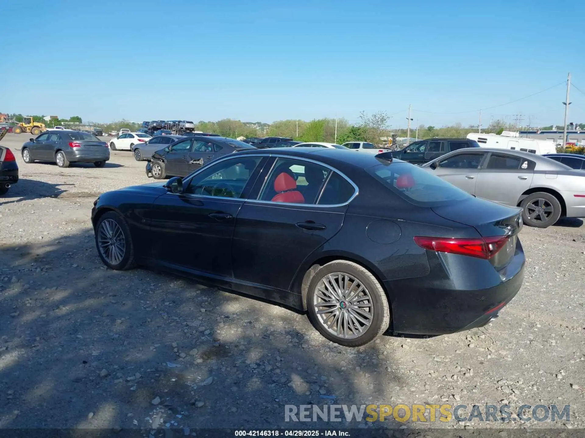 3 fotografías del automóvil dañado ZARFAMBN4K7598164 ALFA ROMEO GIULIA 2019
