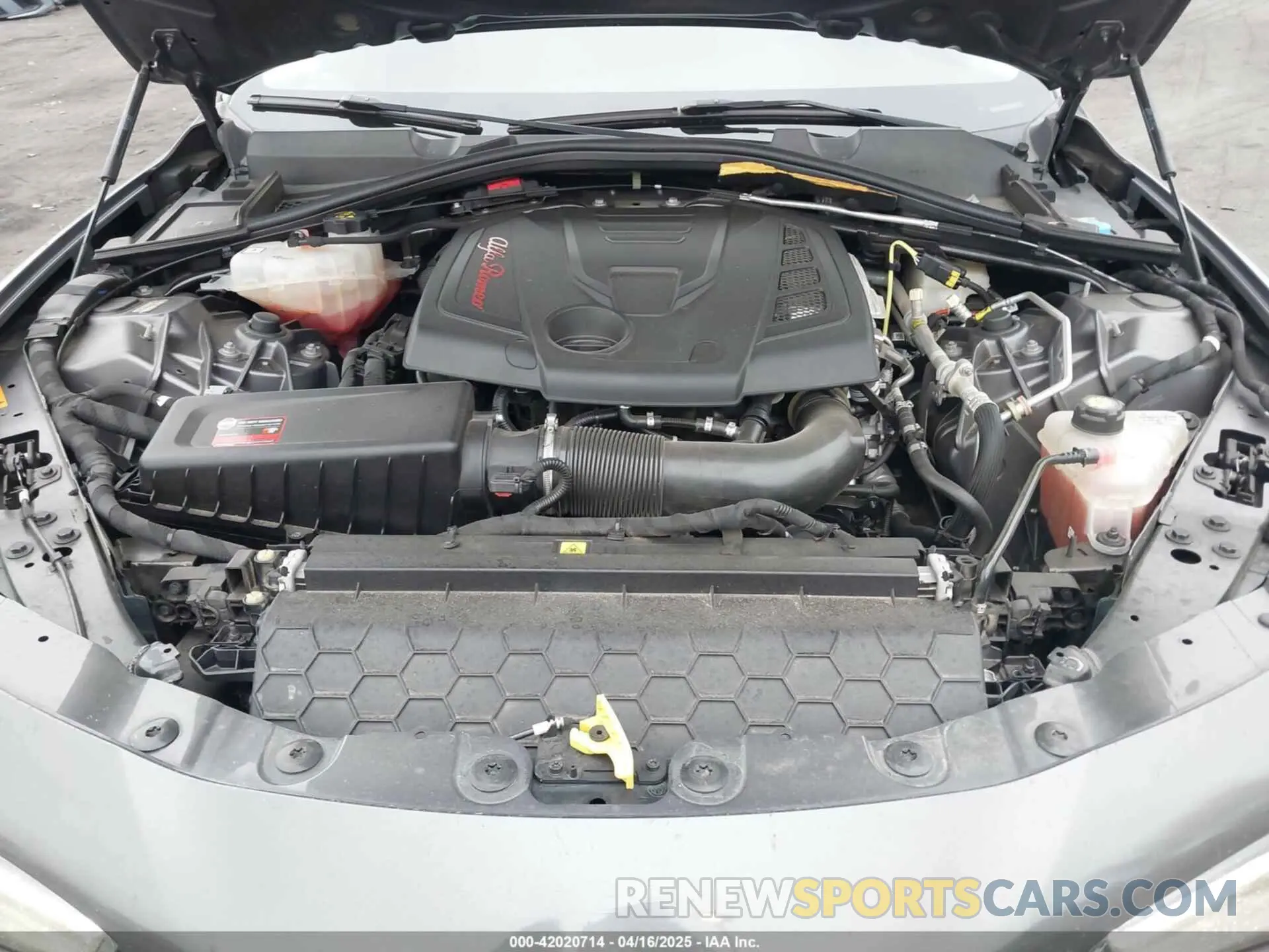 10 fotografías del automóvil dañado ZARFAMBN6K7607298 ALFA ROMEO GIULIA 2019