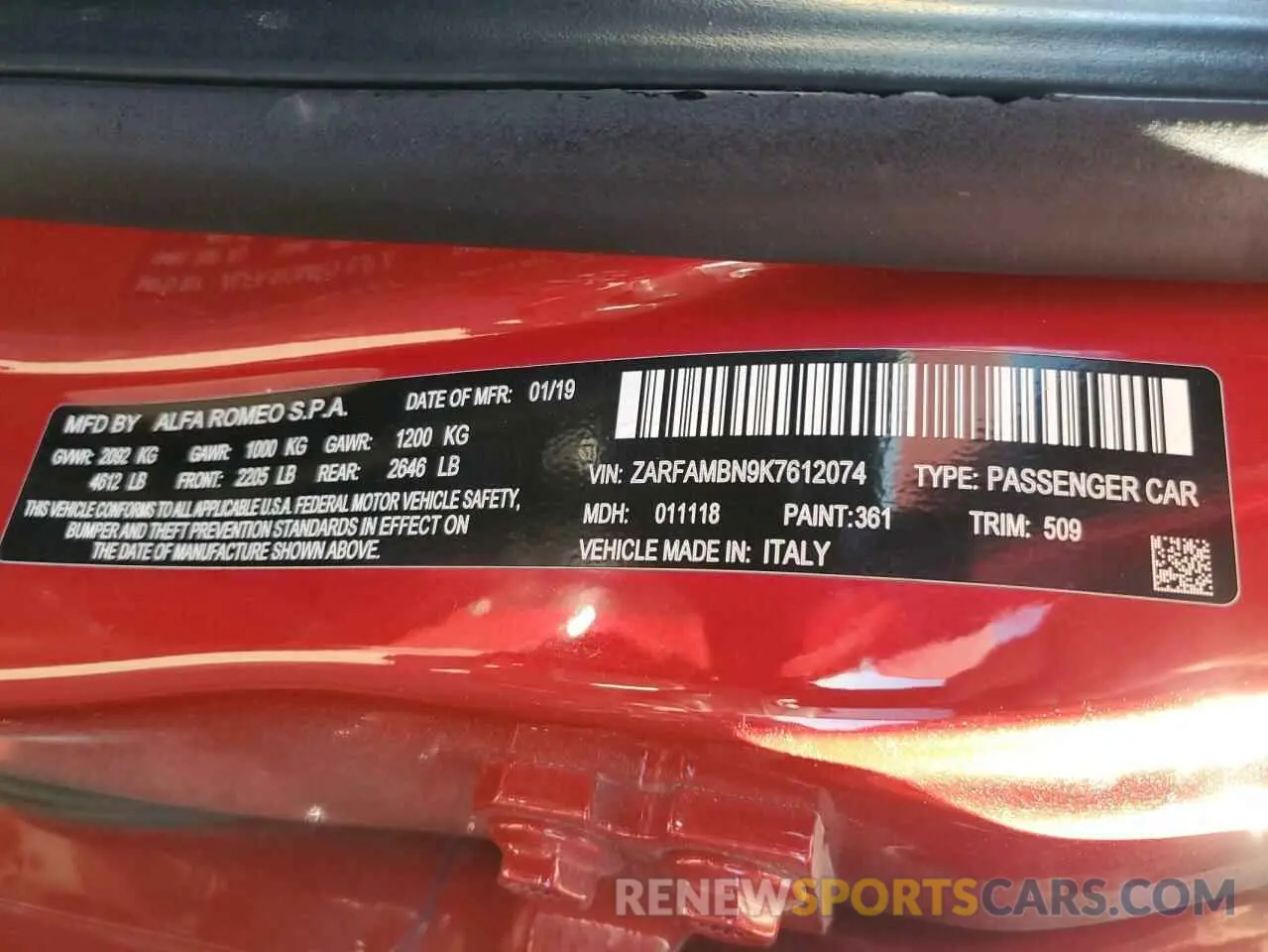 12 fotografías del automóvil dañado ZARFAMBN9K7612074 ALFA ROMEO GIULIA 2019